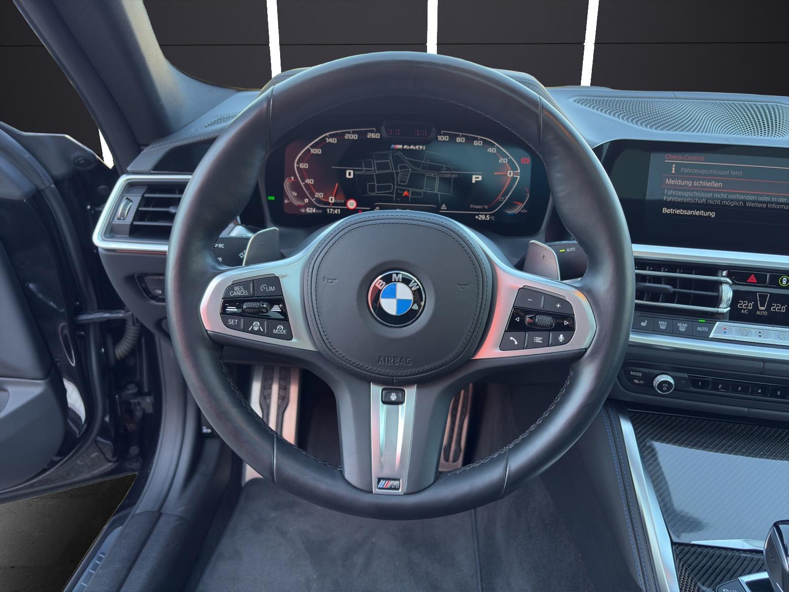 BMW M440i xDrive Coupé-image-14