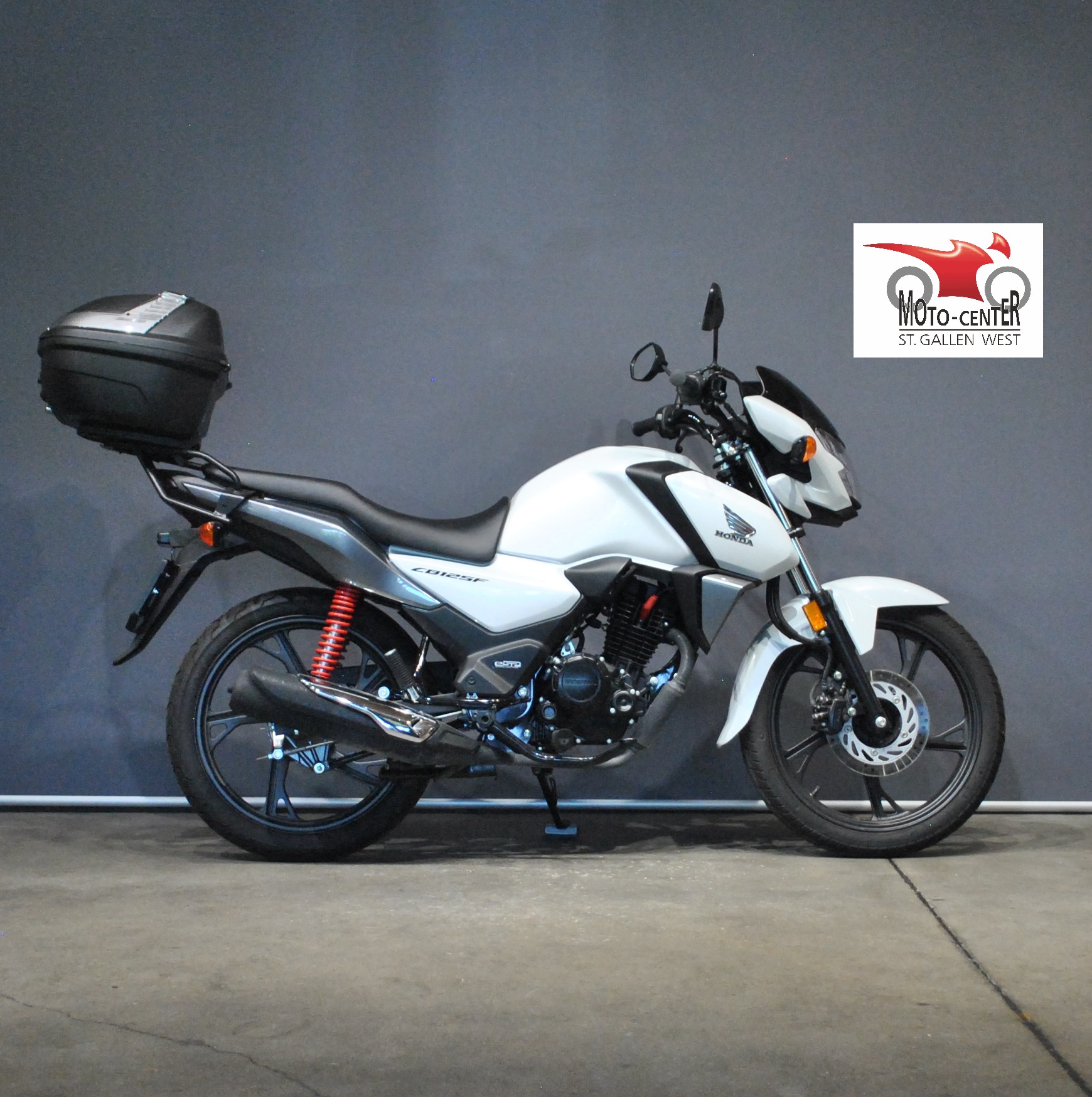 HONDA CBF 125 M-showroom-element-1