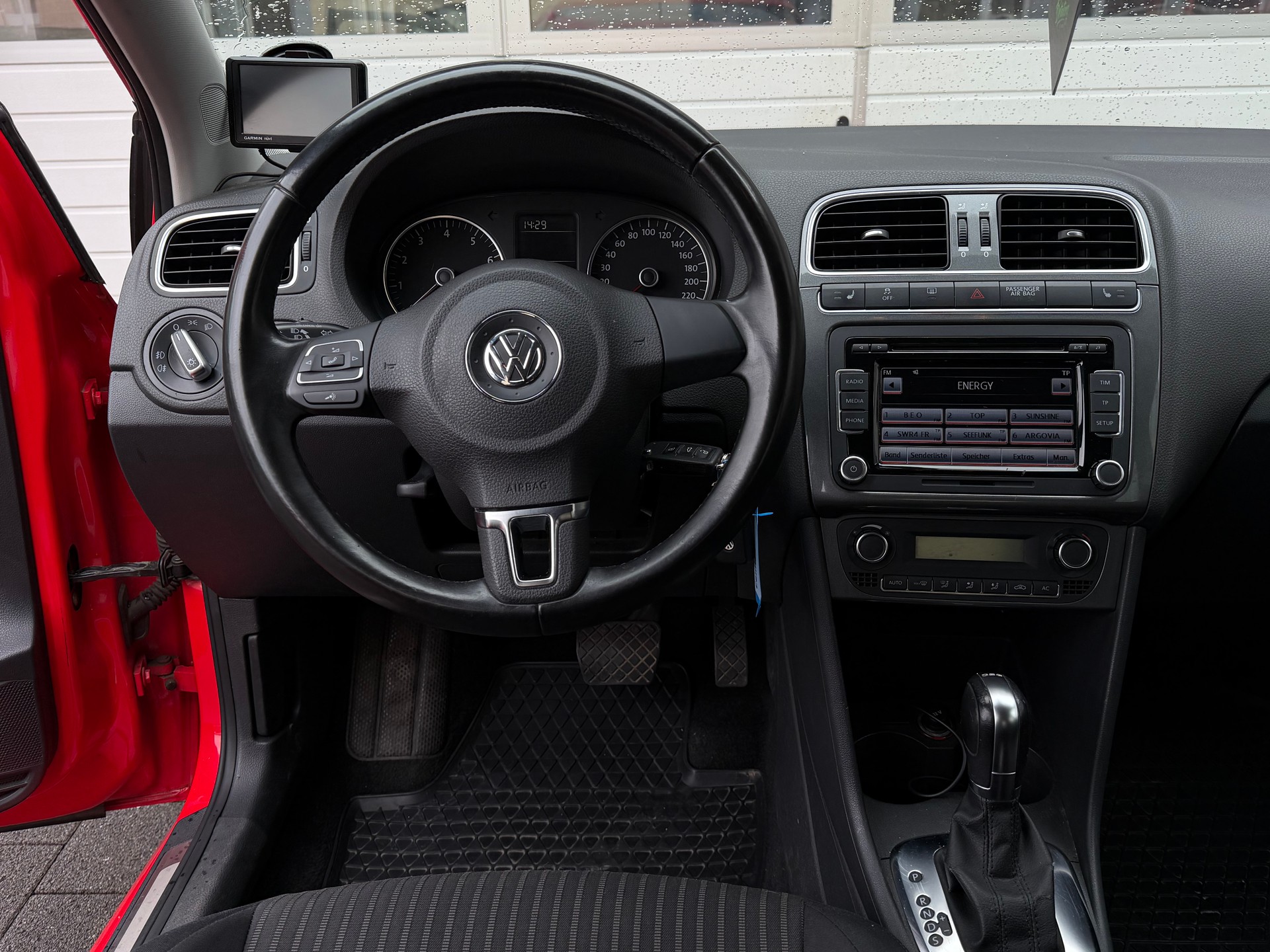 VW Polo 1.2 TSI Trendline DSG*Ab MFK&Service*Sitzheizung*Parksensoren*Gr. Display*-image-10