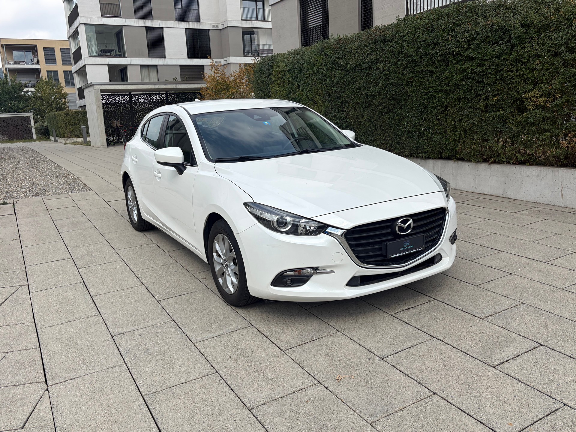MAZDA 3 SKYACTIV-G 120 Ambition Automat-image-5