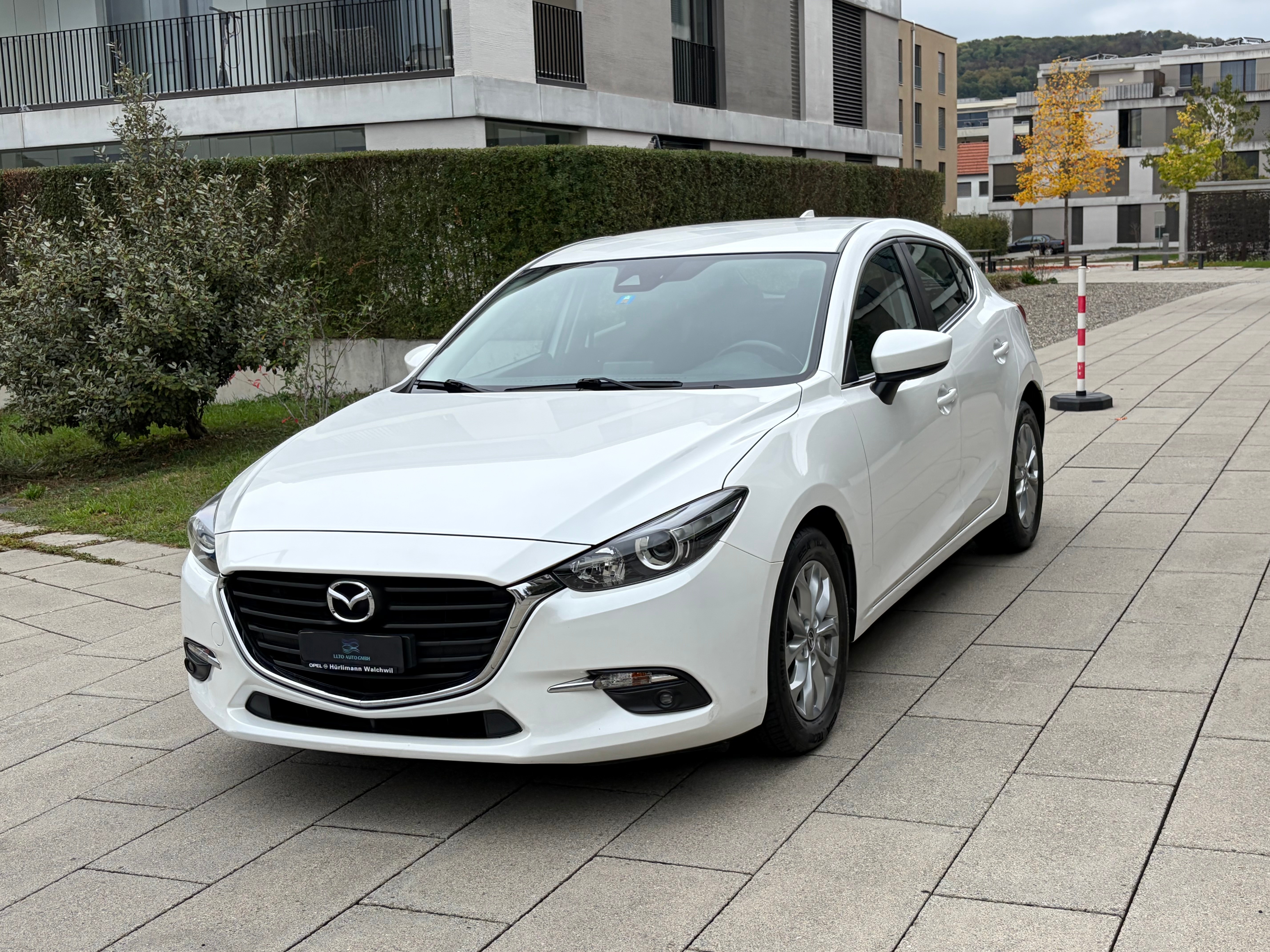 Car photo