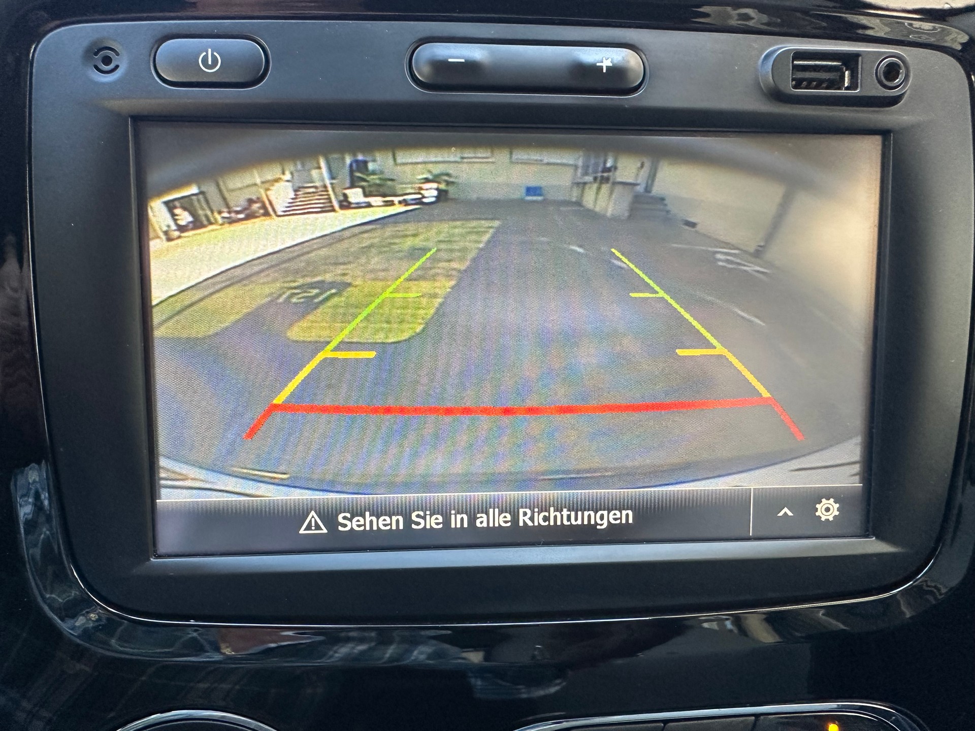 RENAULT Captur 1.2 T 16V Intens-image-23