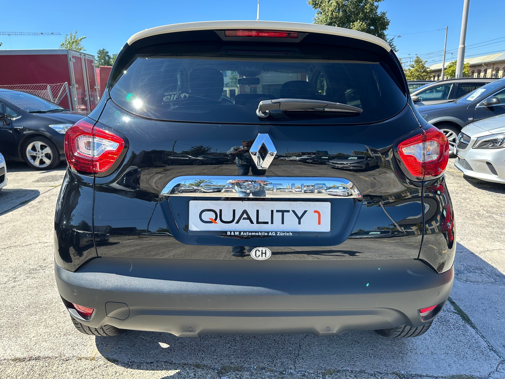 RENAULT Captur 1.2 T 16V Intens-image-7