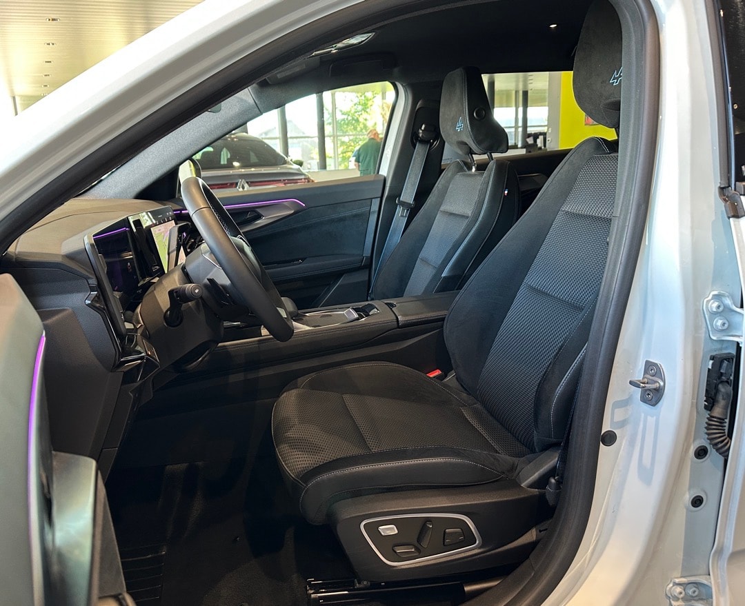 RENAULT Espace 1.2 E-Tech 200 Esprit Alpine 5-Sitze-image-12