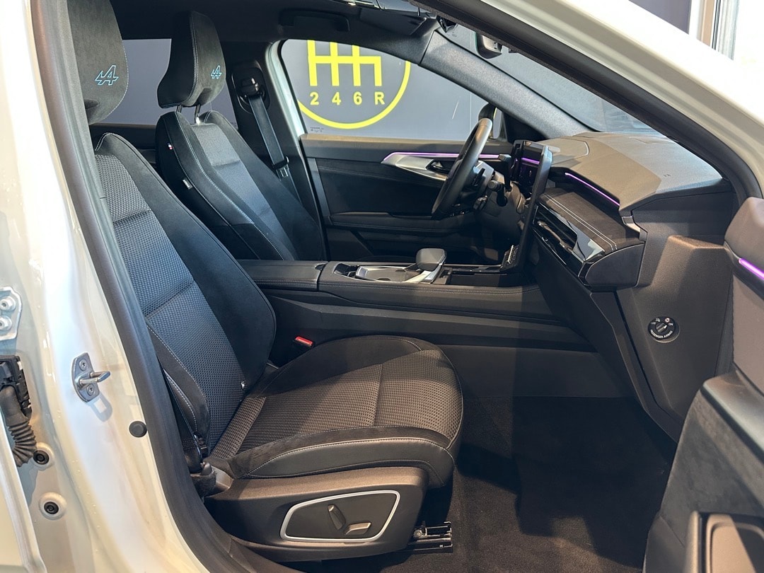 RENAULT Espace 1.2 E-Tech 200 Esprit Alpine 5-Sitze-image-14