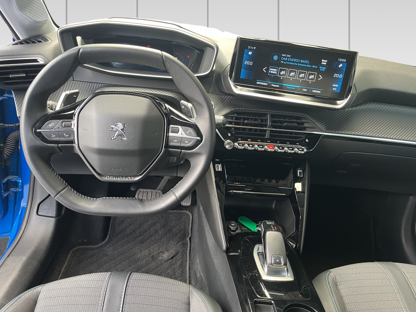 PEUGEOT 208 1.2 PureTech Allure Pack EAT8-image-7