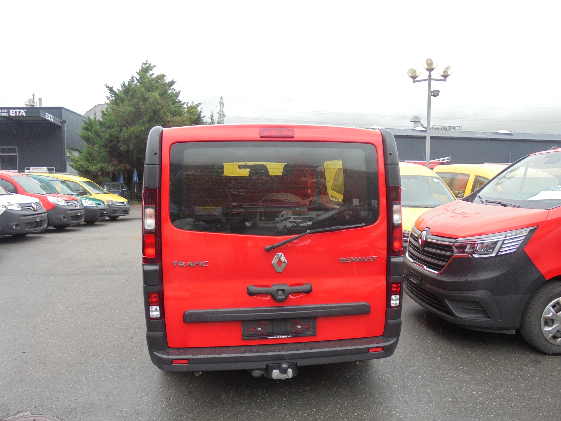 RENAULT Trafic 2.0 dCi 120 3.0t Business L1H1-image-5