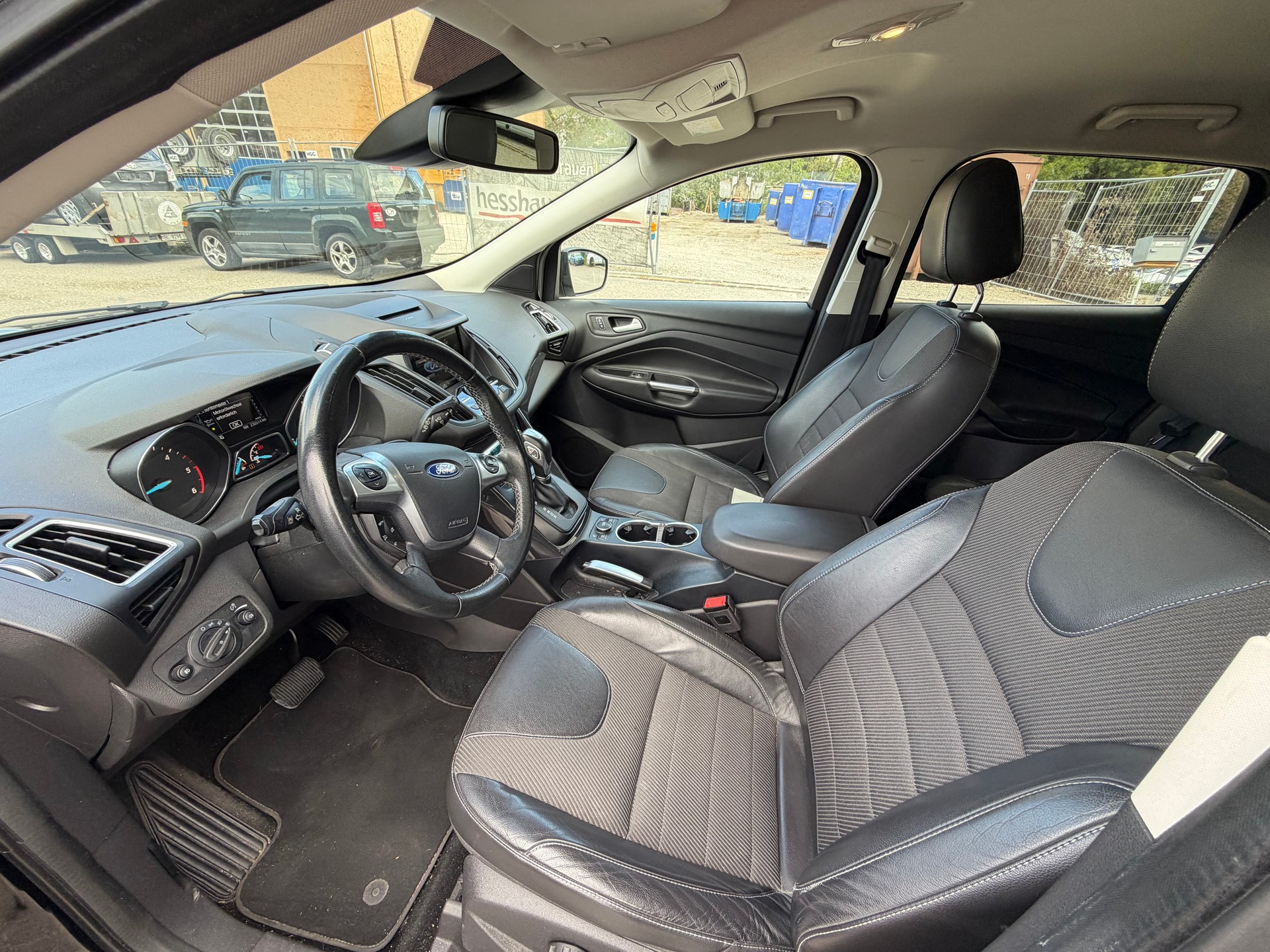 FORD Kuga 2.0 TDCi Titanium 4WD PowerShift-image-9