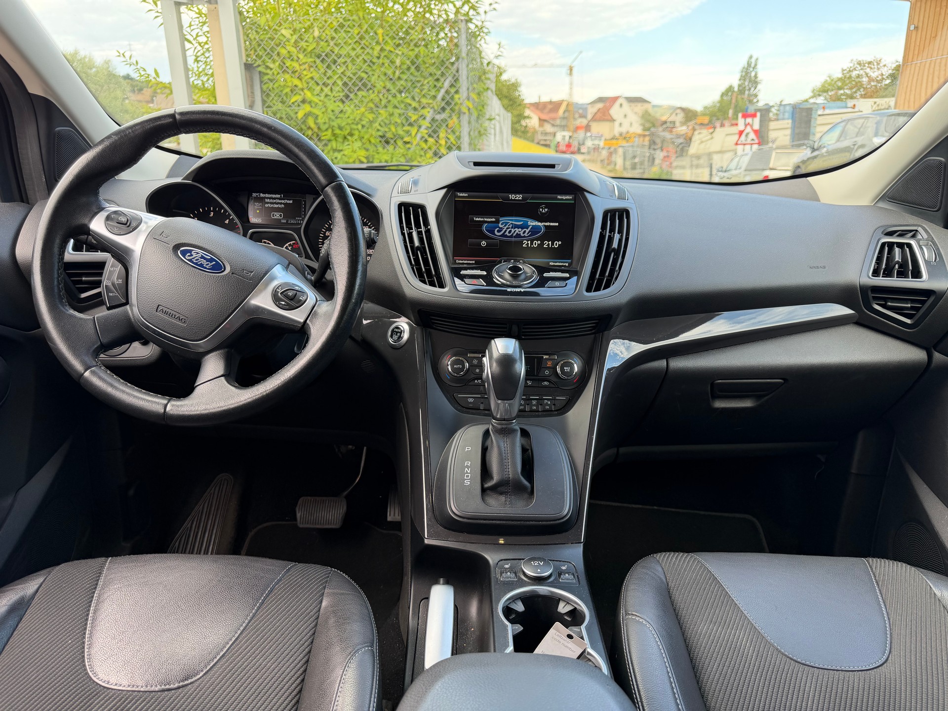 FORD Kuga 2.0 TDCi Titanium 4WD PowerShift-image-4
