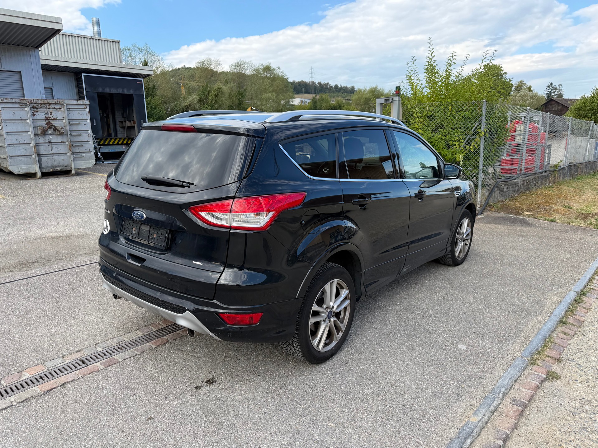 FORD Kuga 2.0 TDCi Titanium 4WD PowerShift-image-2