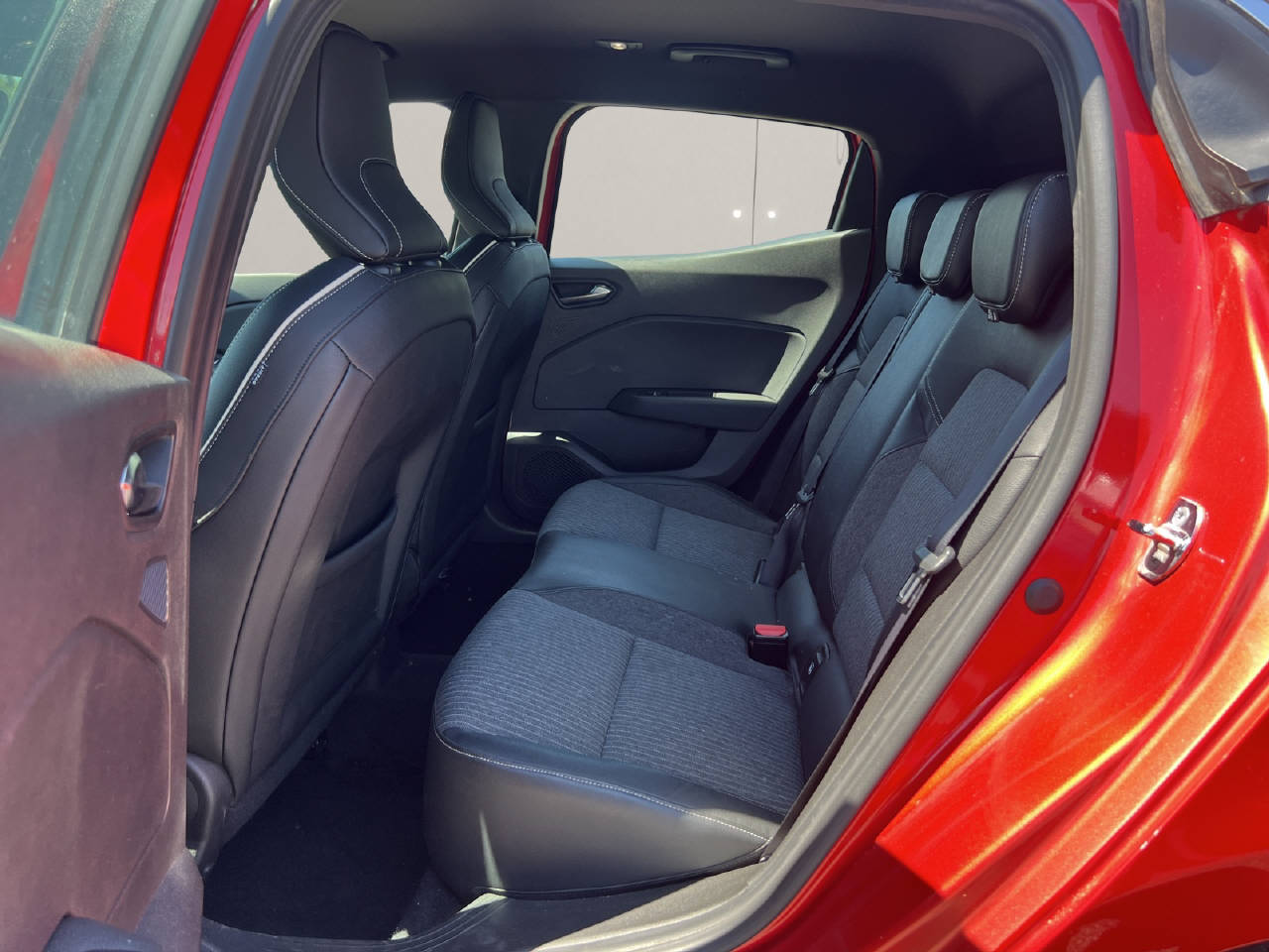 RENAULT Clio 1.0 TCe 100 Intens CVT-image-10