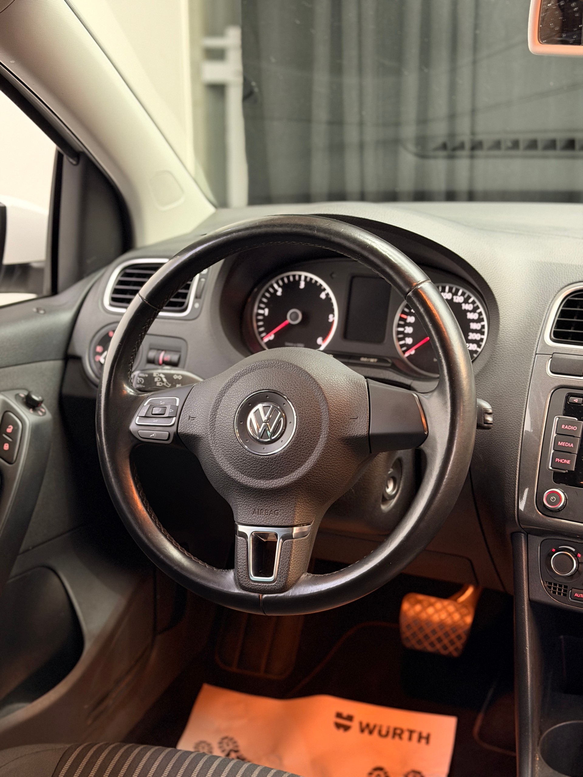 VW Polo 1.6 TDI Comfortline DSG-image-8