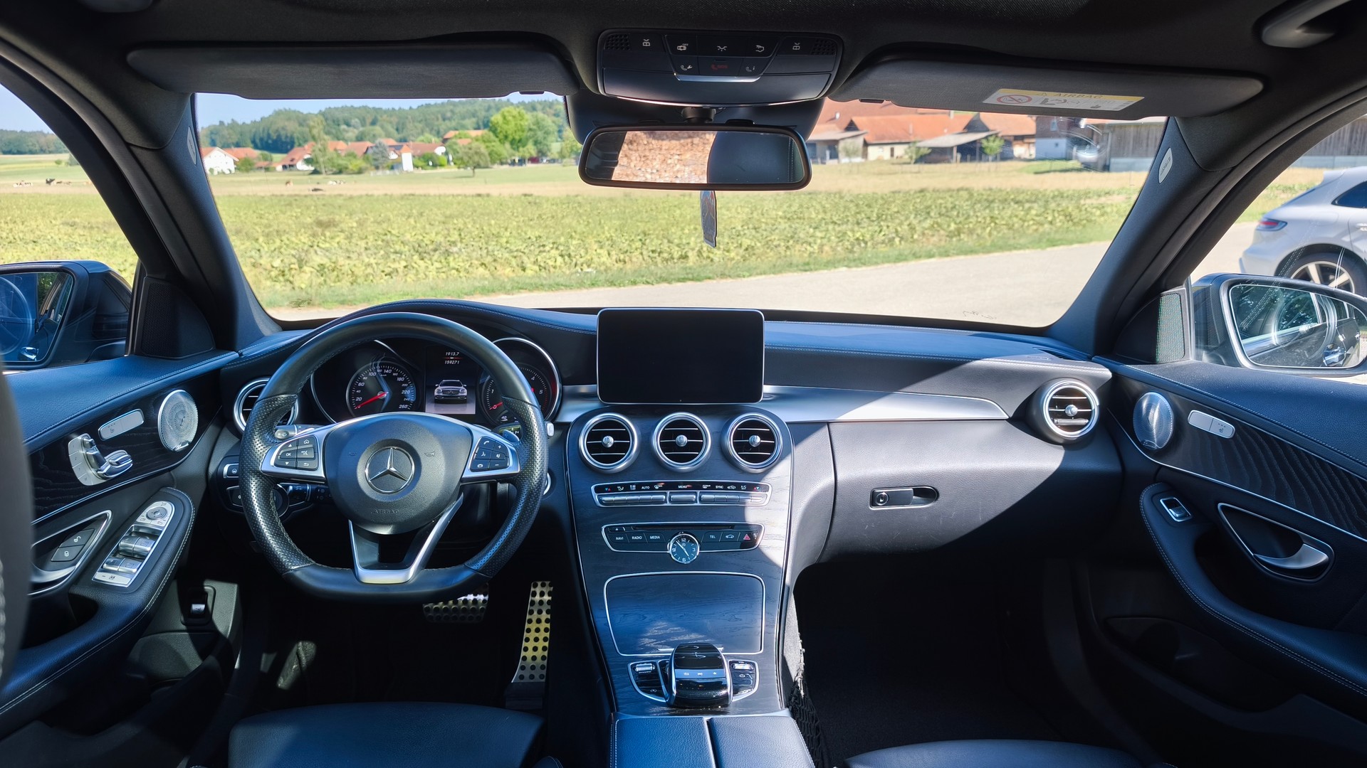 MERCEDES-BENZ C 250 d Swiss Star AMG Line 4m-image-4
