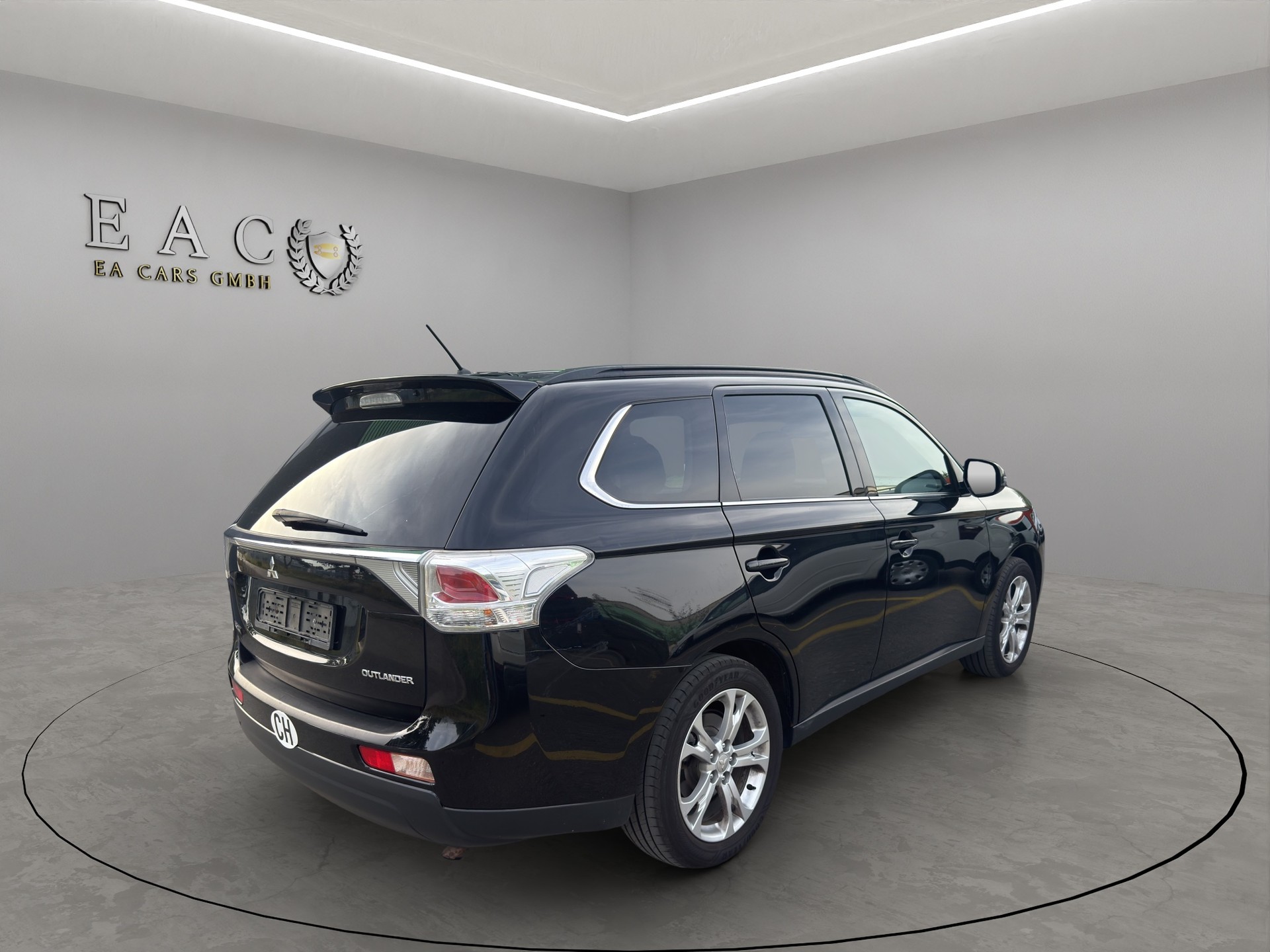 MITSUBISHI Outlander 2.2 DID Navigator 4WD Automatic-image-4