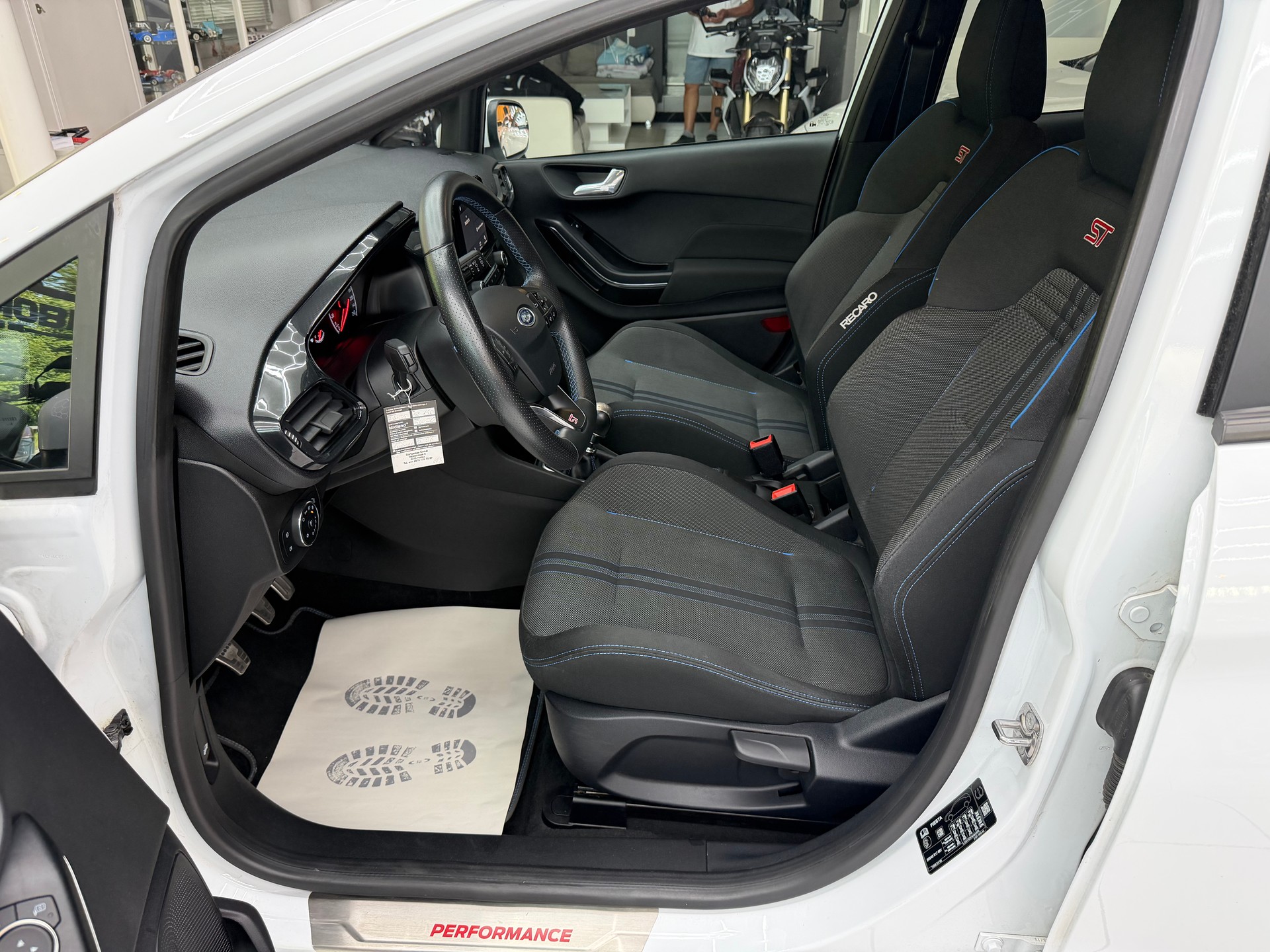 FORD Fiesta 1.5 EcoB ST-image-12