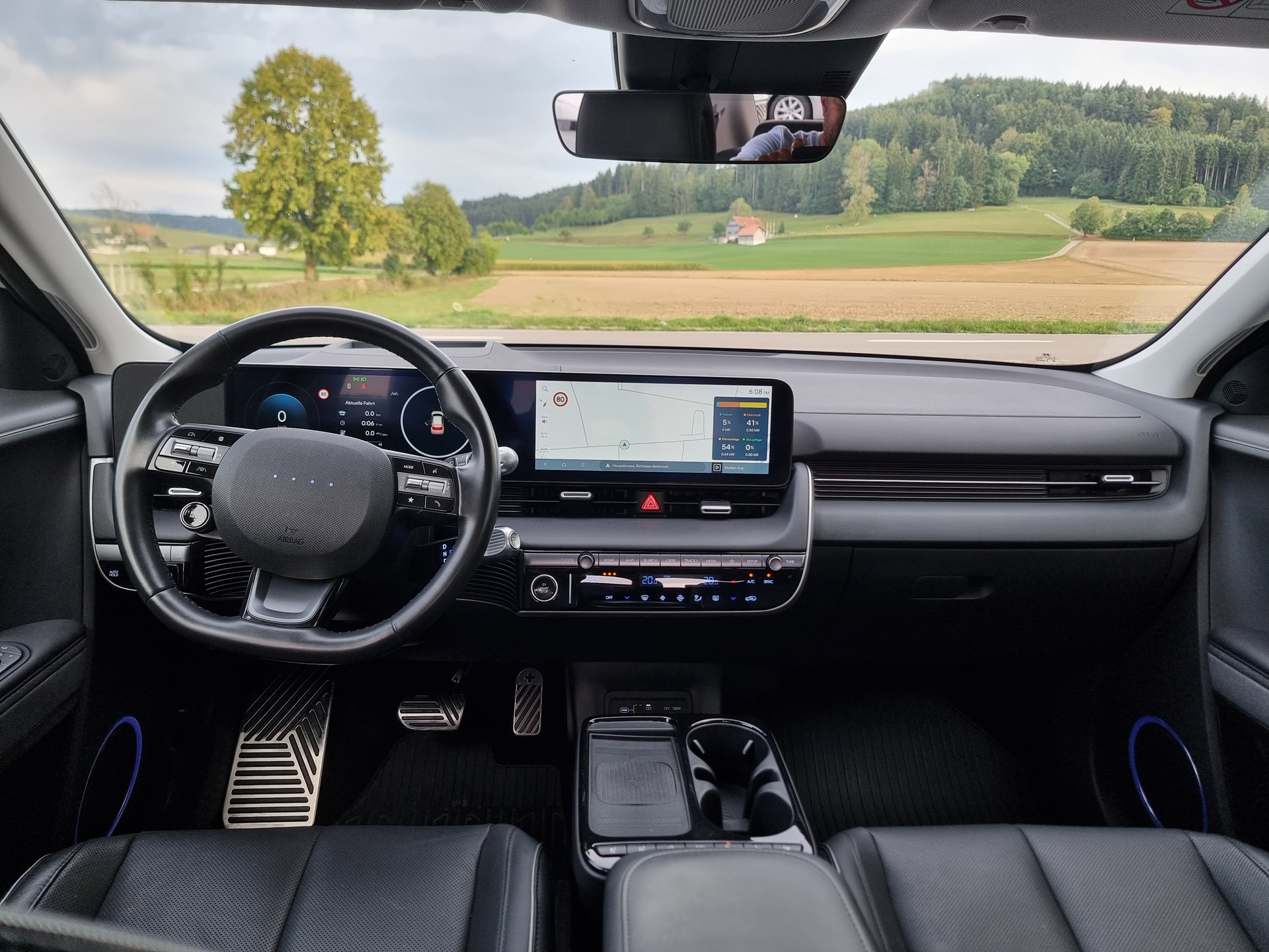 HYUNDAI Ioniq 5 84 kWh Amplia 2WD-image-7