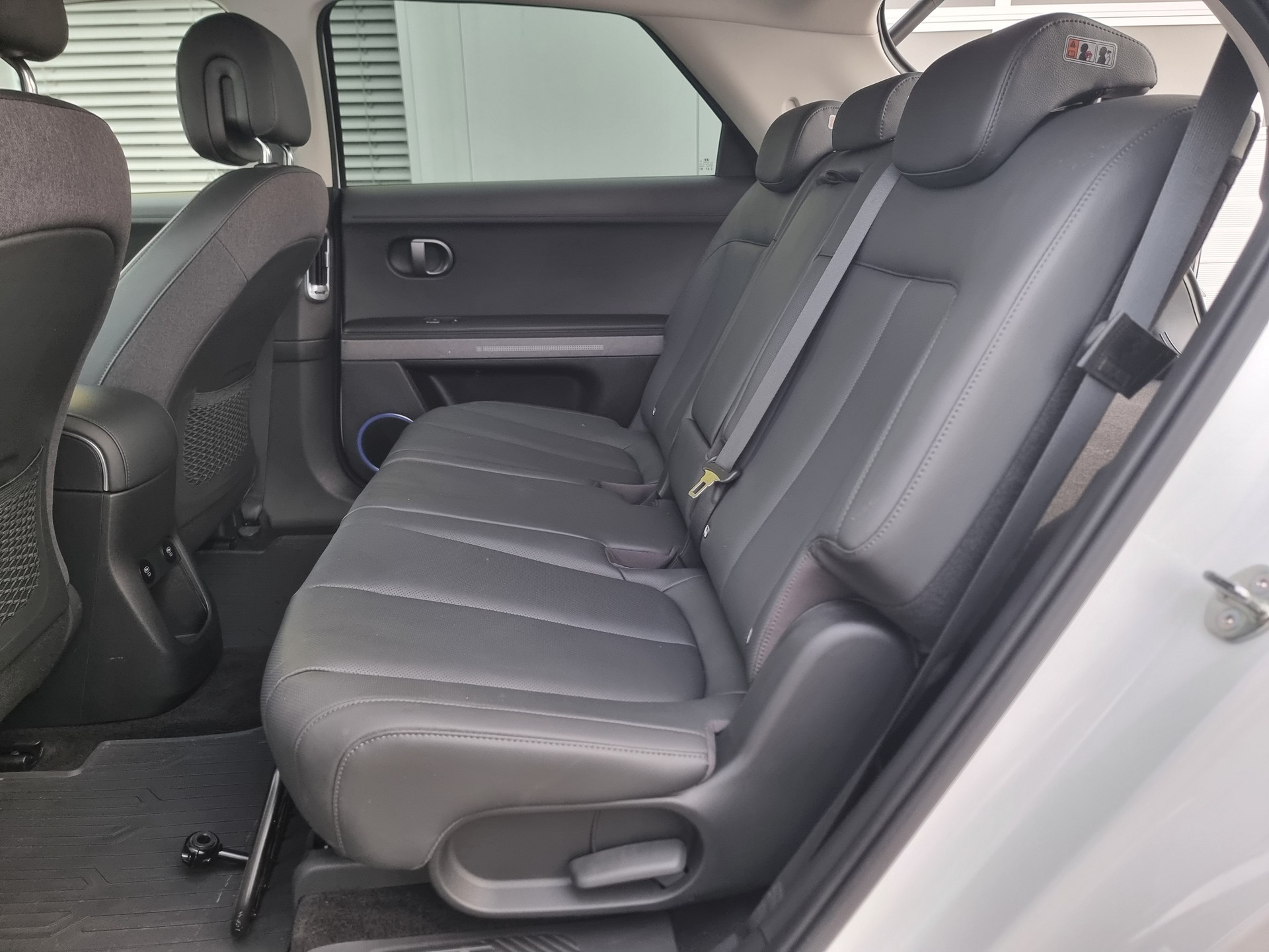 HYUNDAI Ioniq 5 84 kWh Amplia 2WD-image-10