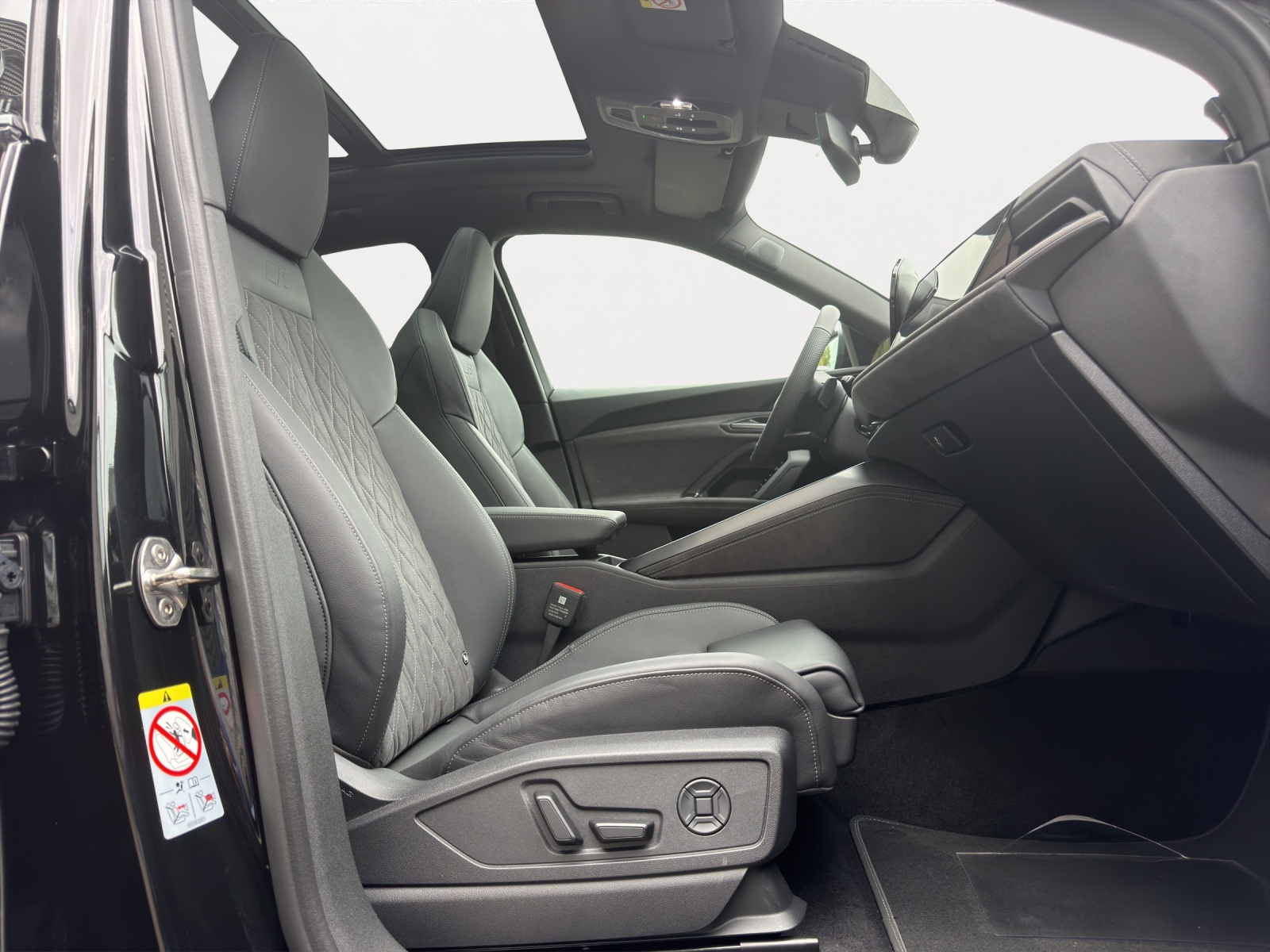 AUDI Q5 Sportback TDI quattro 150 kW S-tronic-image-6