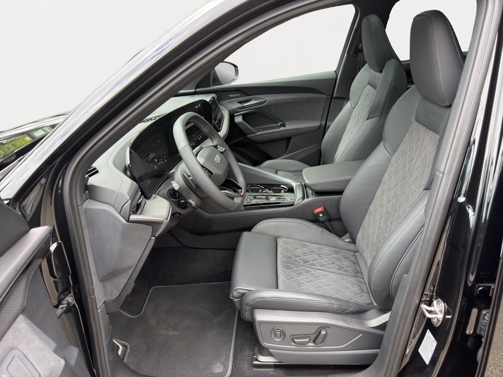 AUDI Q5 Sportback TDI quattro 150 kW S-tronic-image-4