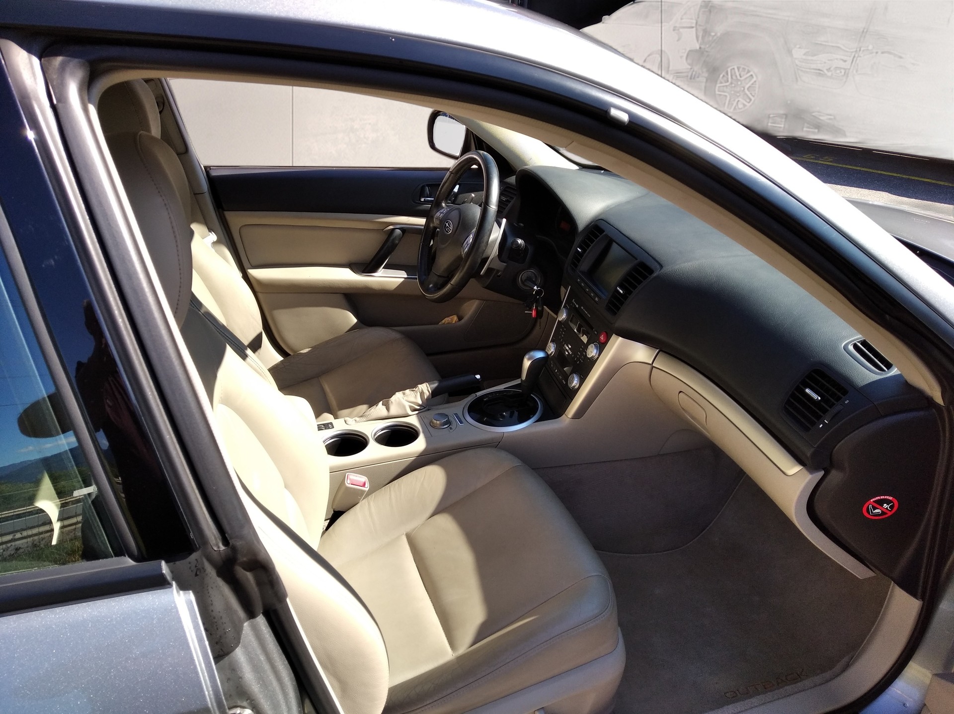 SUBARU Outback 3.0R AWD Swiss Automatic-image-6