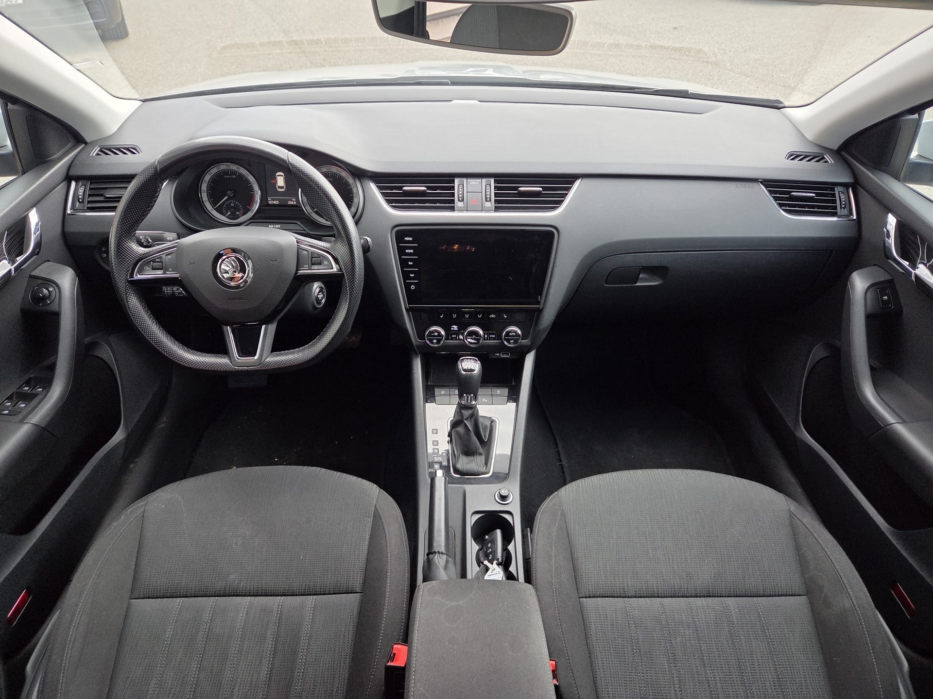 SKODA Octavia Combi 2.0 TDI Style 4x4 DSG-image-5