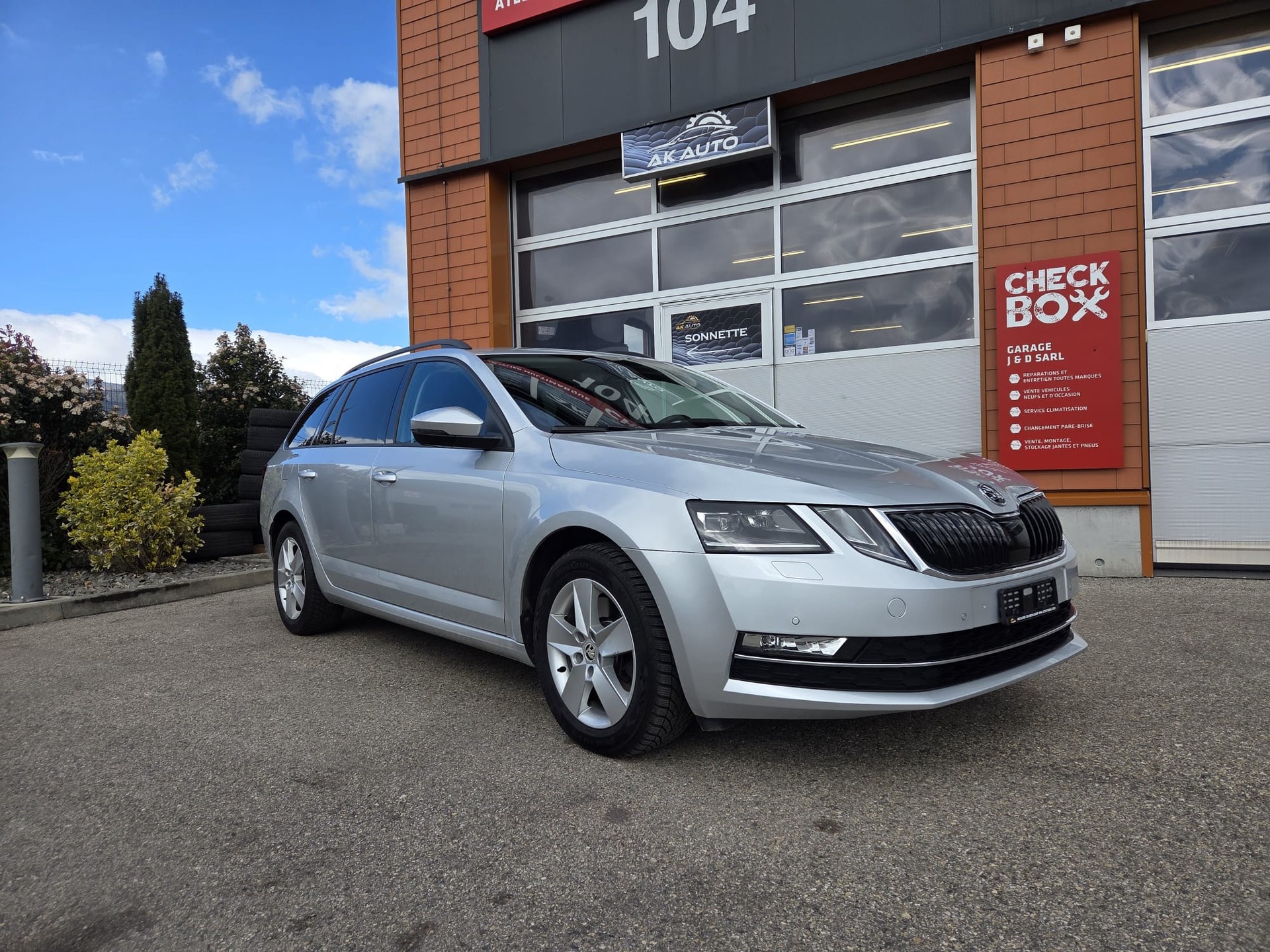 SKODA Octavia Combi 2.0 TDI Style 4x4 DSG