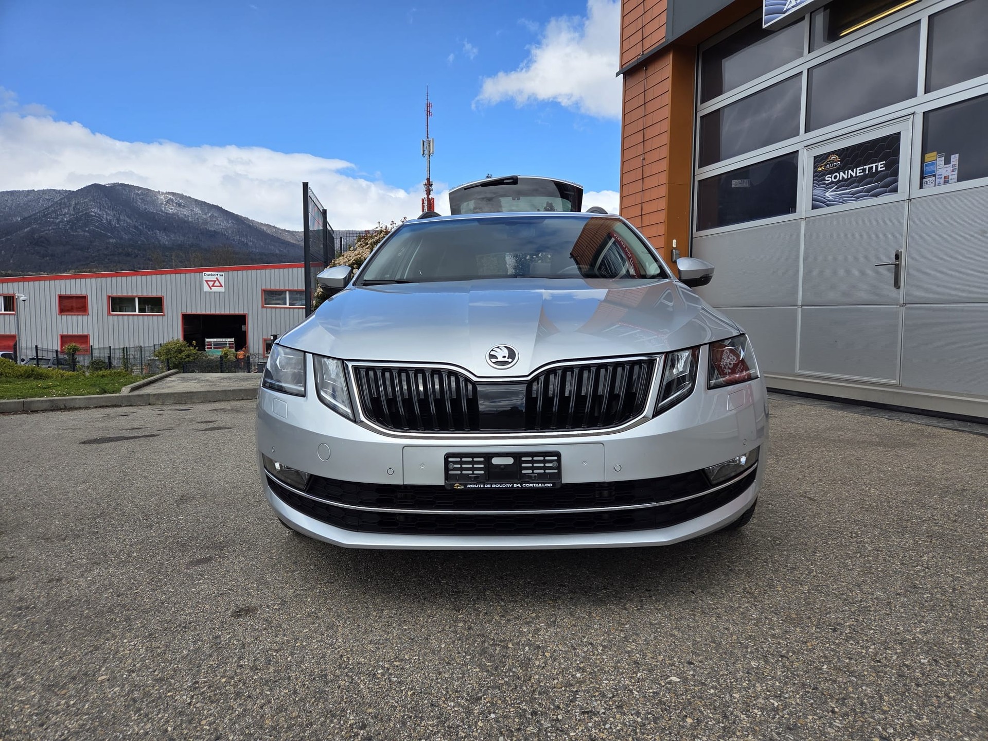 SKODA Octavia Combi 2.0 TDI Style 4x4 DSG-image-4
