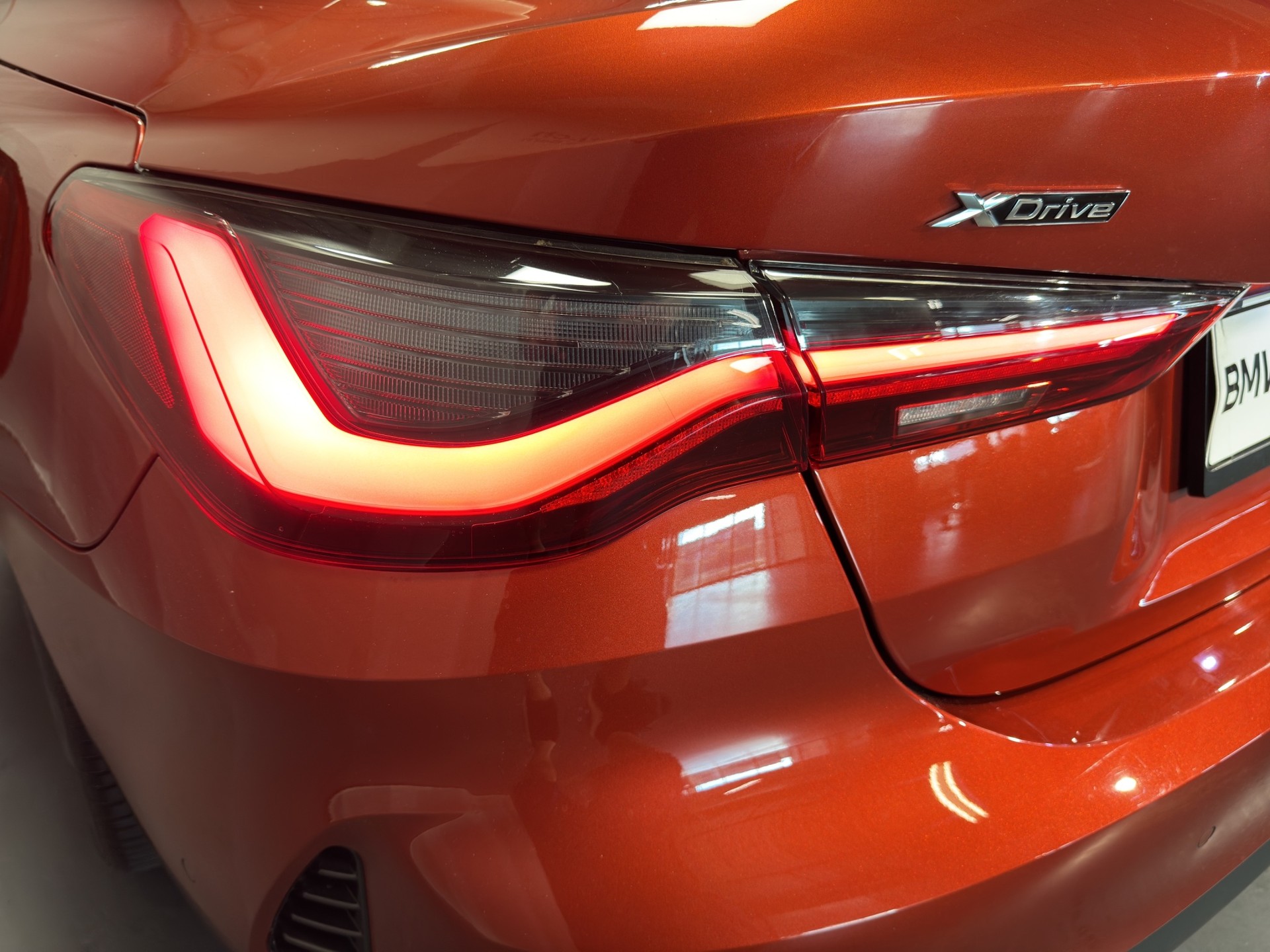 BMW 430i xDrive Cabrio-image-5