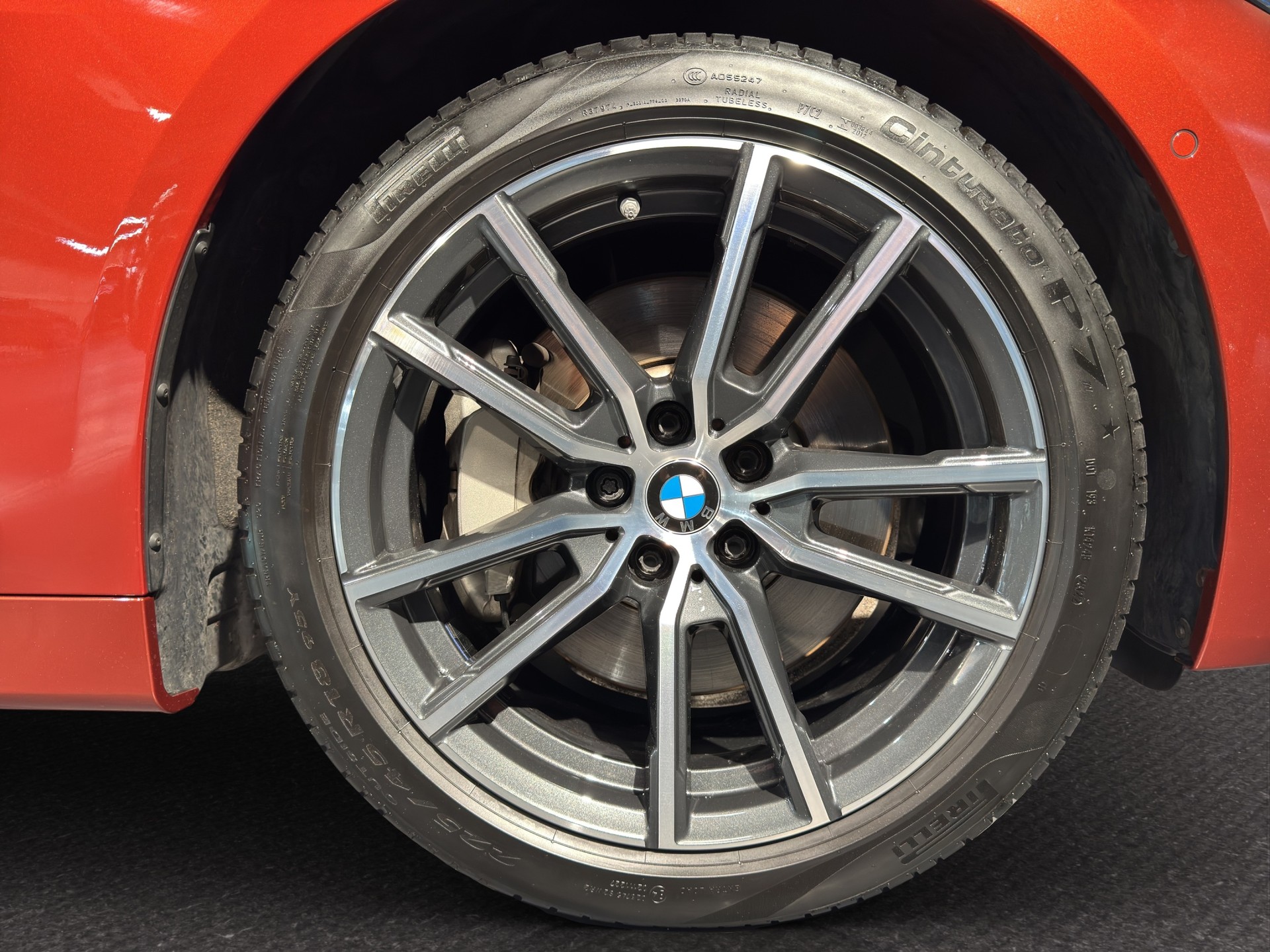 BMW 430i xDrive Cabrio-image-14