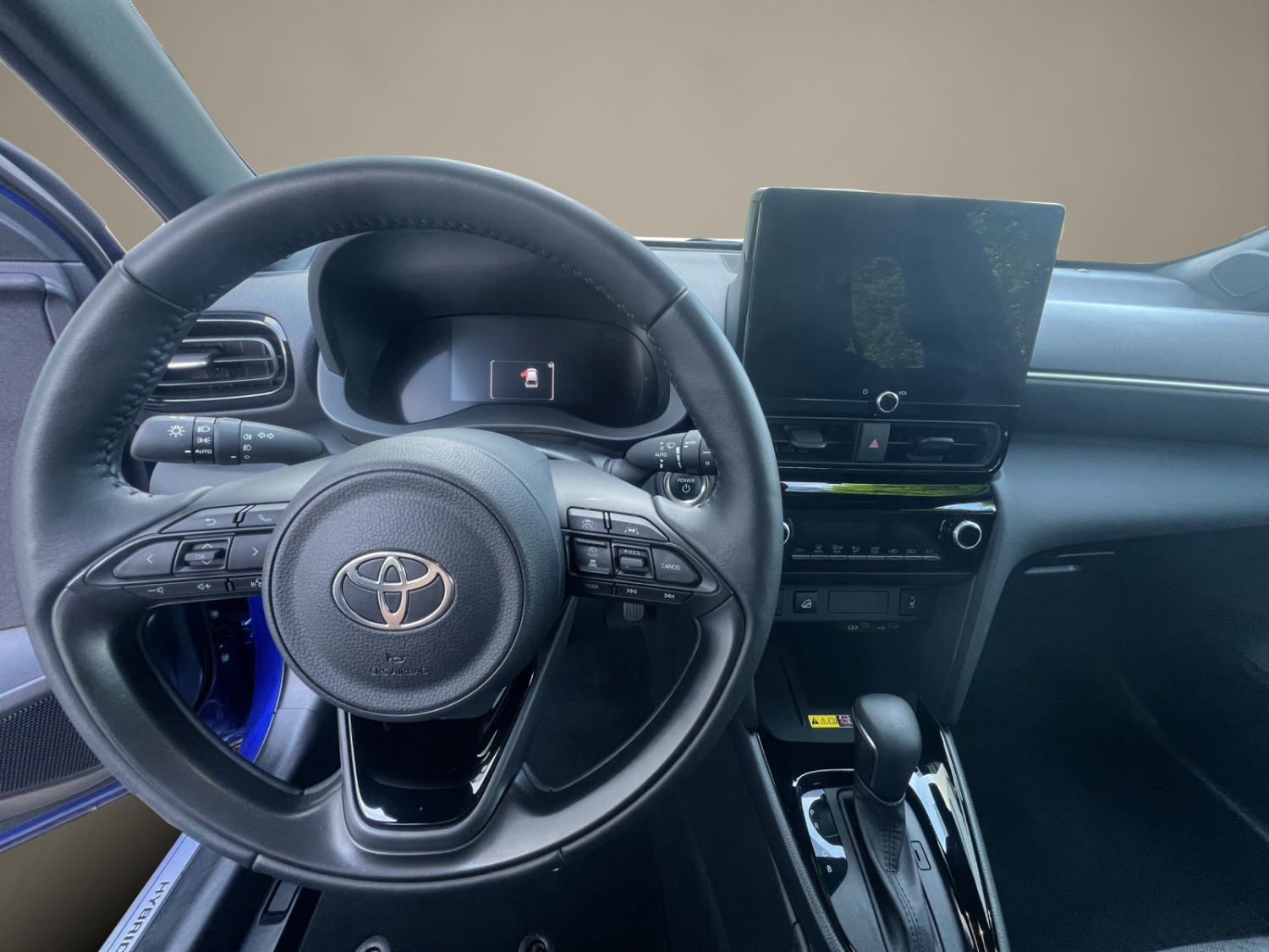 TOYOTA Yaris Cross 1.5 VVT-i HSD Trend AWD-i-image-11
