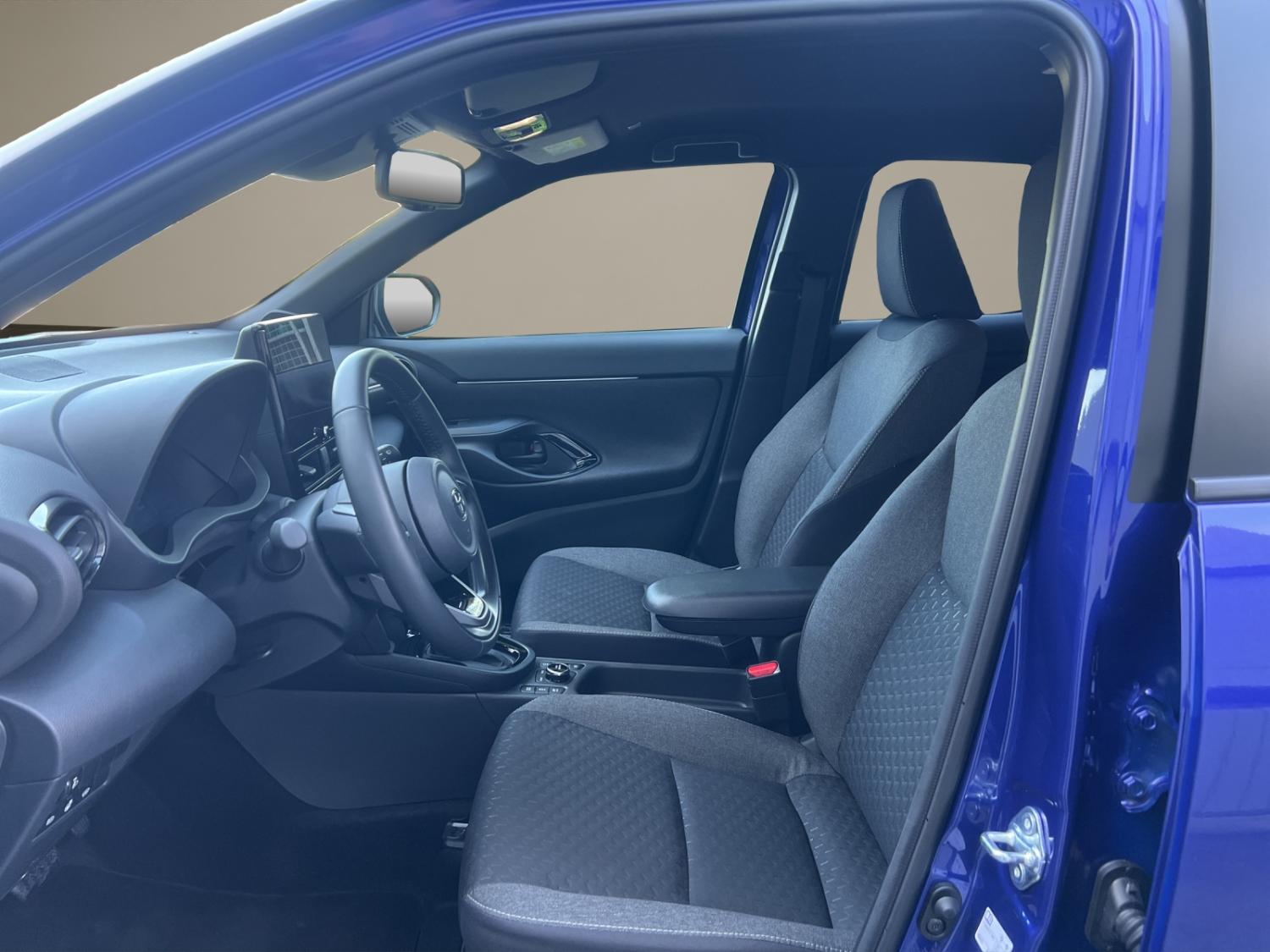 TOYOTA Yaris Cross 1.5 VVT-i HSD Trend AWD-i-image-8