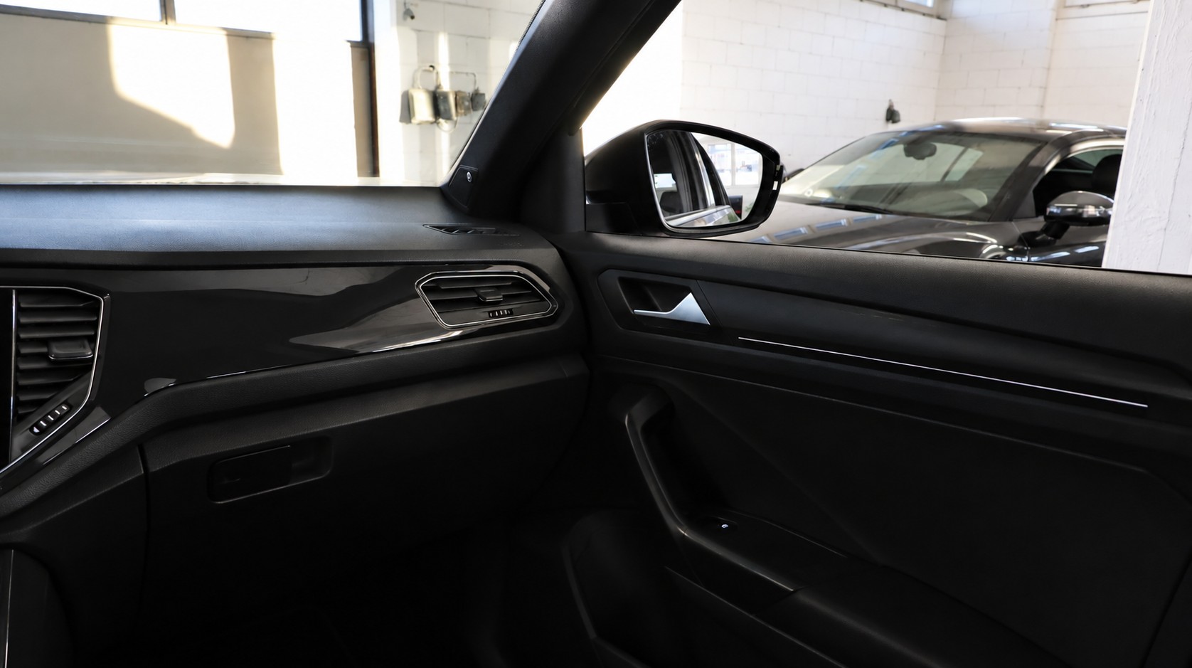VW T-Roc 2.0 TDI SCR Sport DSG 4Motion-image-10