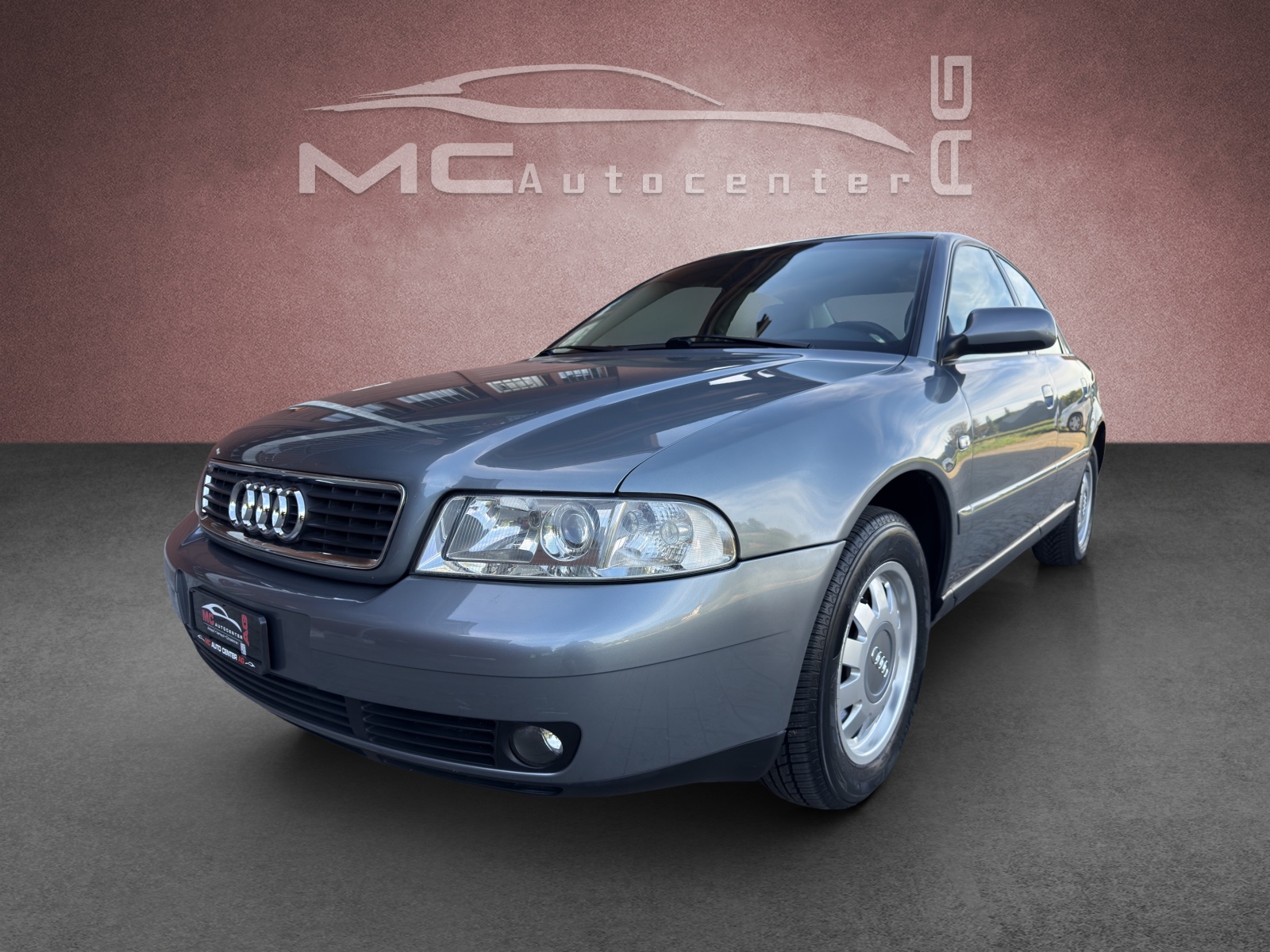 AUDI A4 2.4 Ambition-image-12