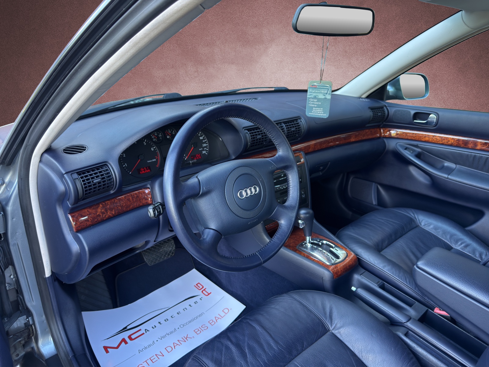 AUDI A4 2.4 Ambition-image-6