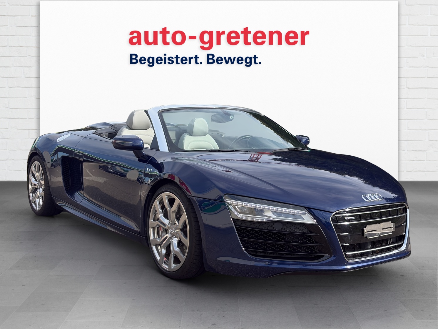 AUDI R8 Spyder 5.2 FSI V10 quattro S-Tronic-image-3