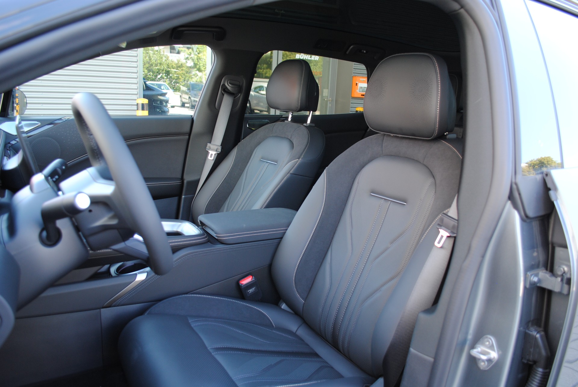 ZEEKR 7GT 100kWh Prvilege Launch Edition AWD-image-9