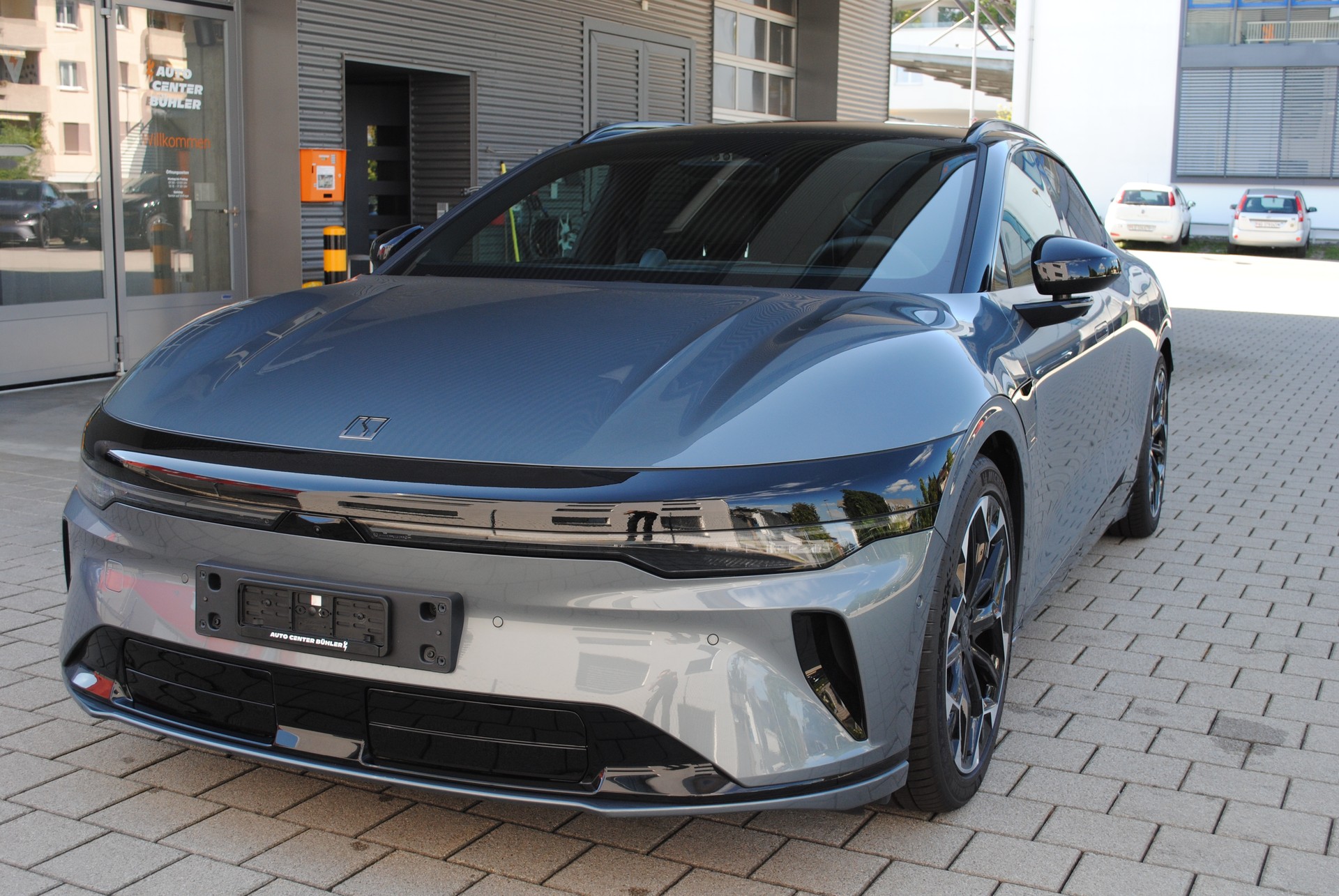 ZEEKR 7GT 100kWh Prvilege Launch Edition AWD-image-2