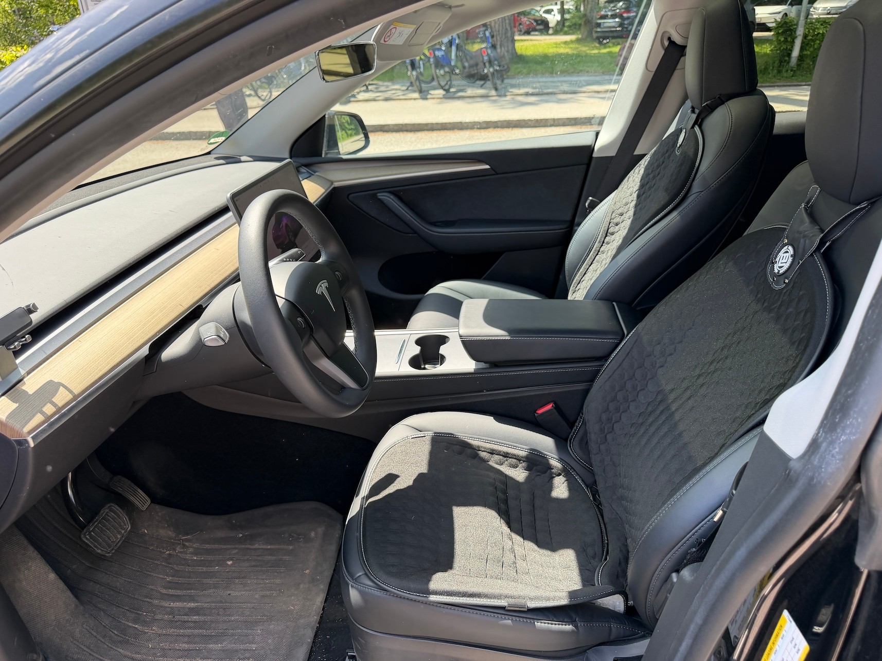 TESLA Basis-image-4