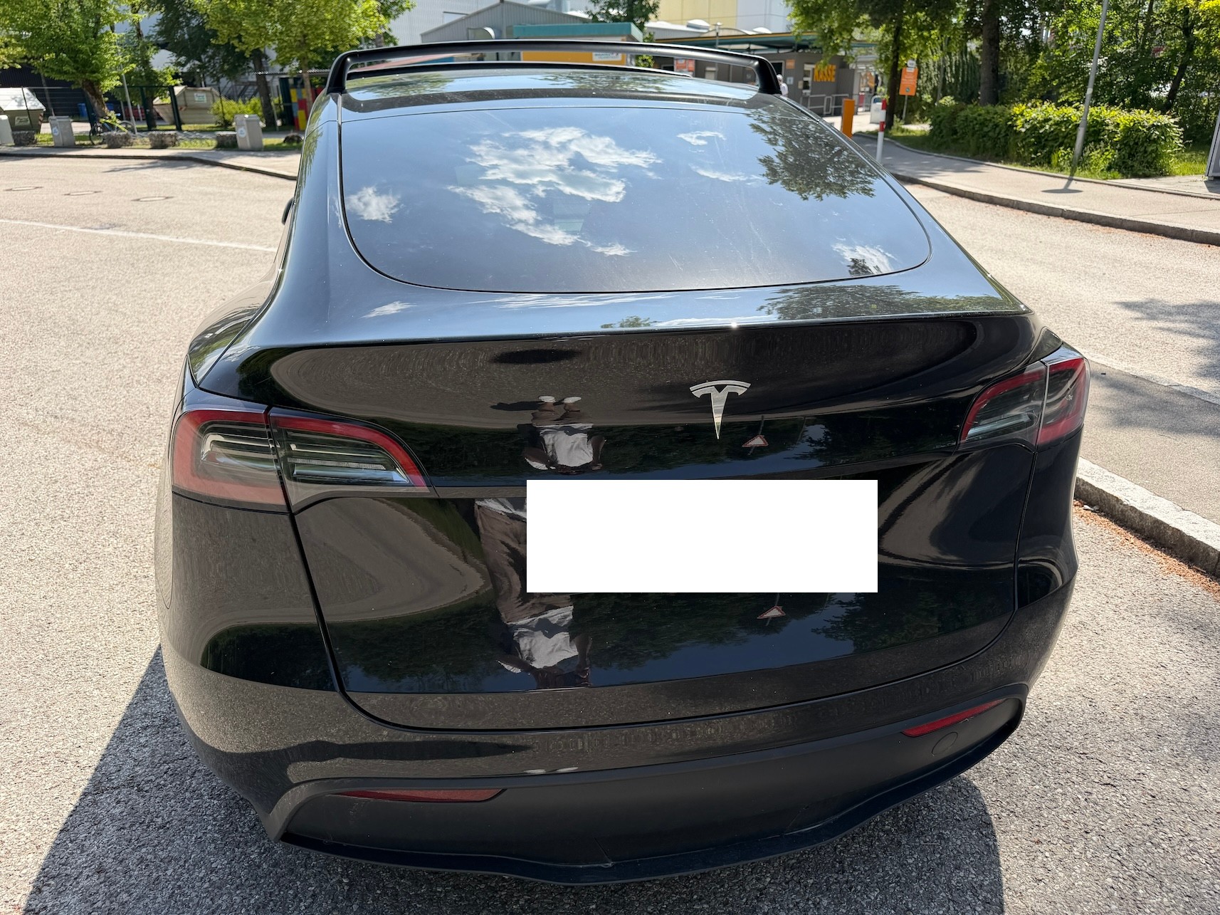 TESLA Basis-image-3