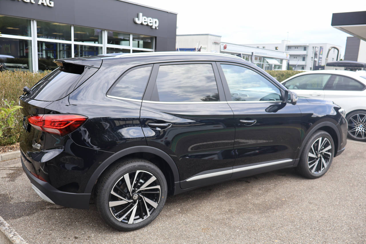 MG ZS 1.5 Hybrid+ Luxury-image-2