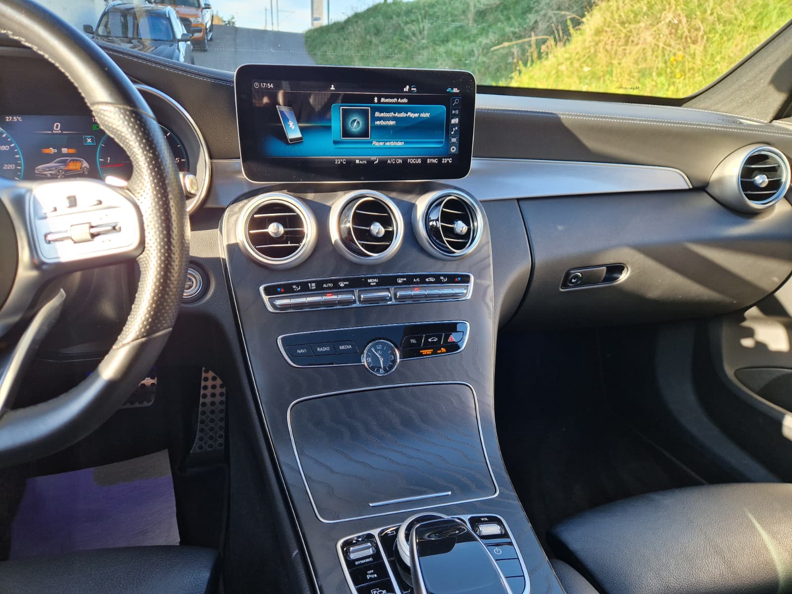 MERCEDES-BENZ C 220 d Swiss Star AMG Line 4M 9G-Tronic-image-8