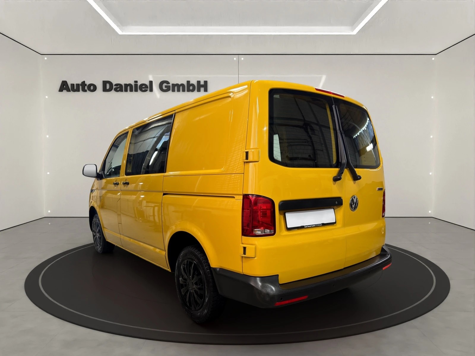 VW T6.1 2.0 TDI 4Motion DSG-image-7
