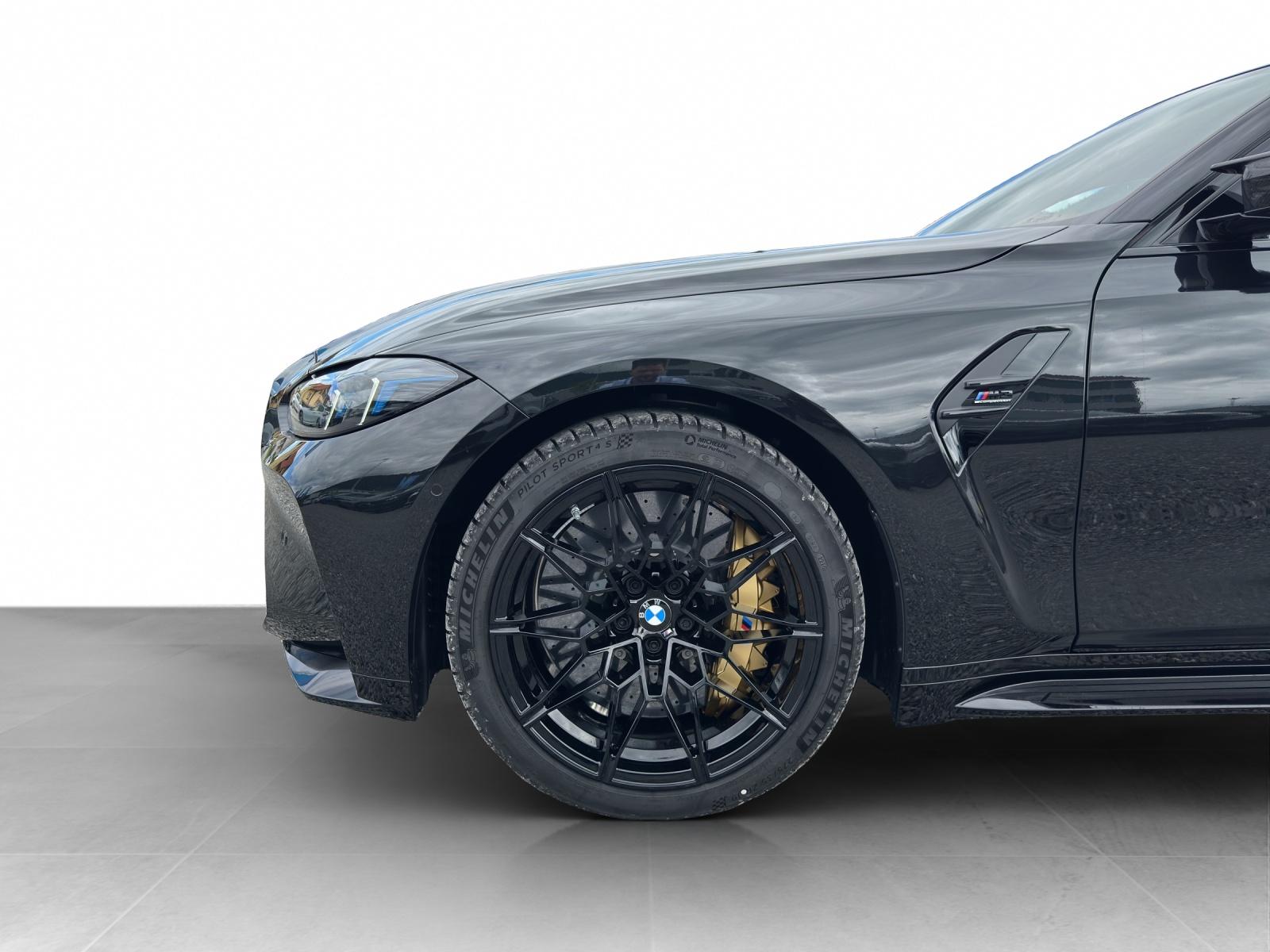 BMW M3 Competition M xDrive Touring-image-18