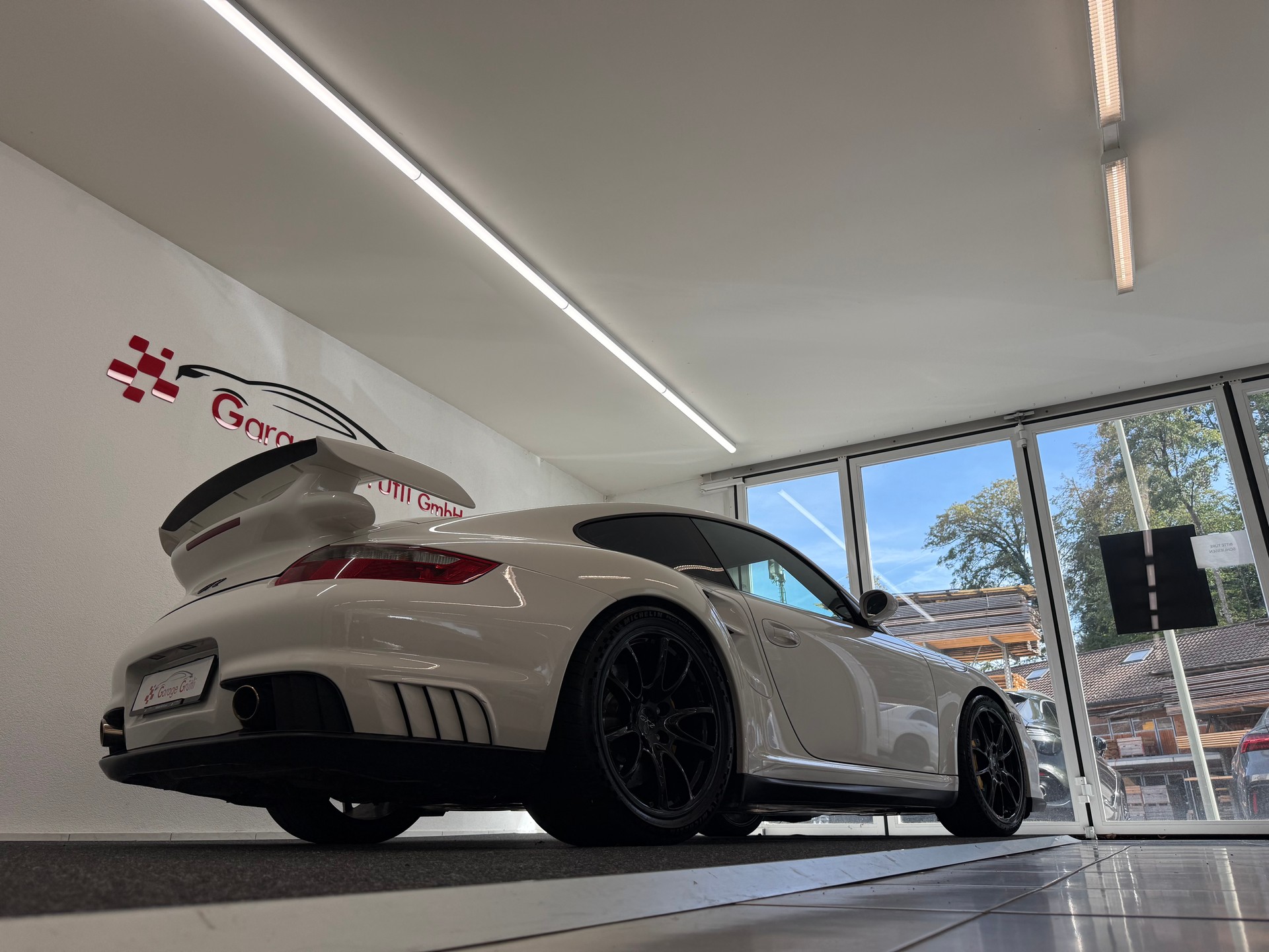 PORSCHE 911 Coupé 3.6 GT2-image-5