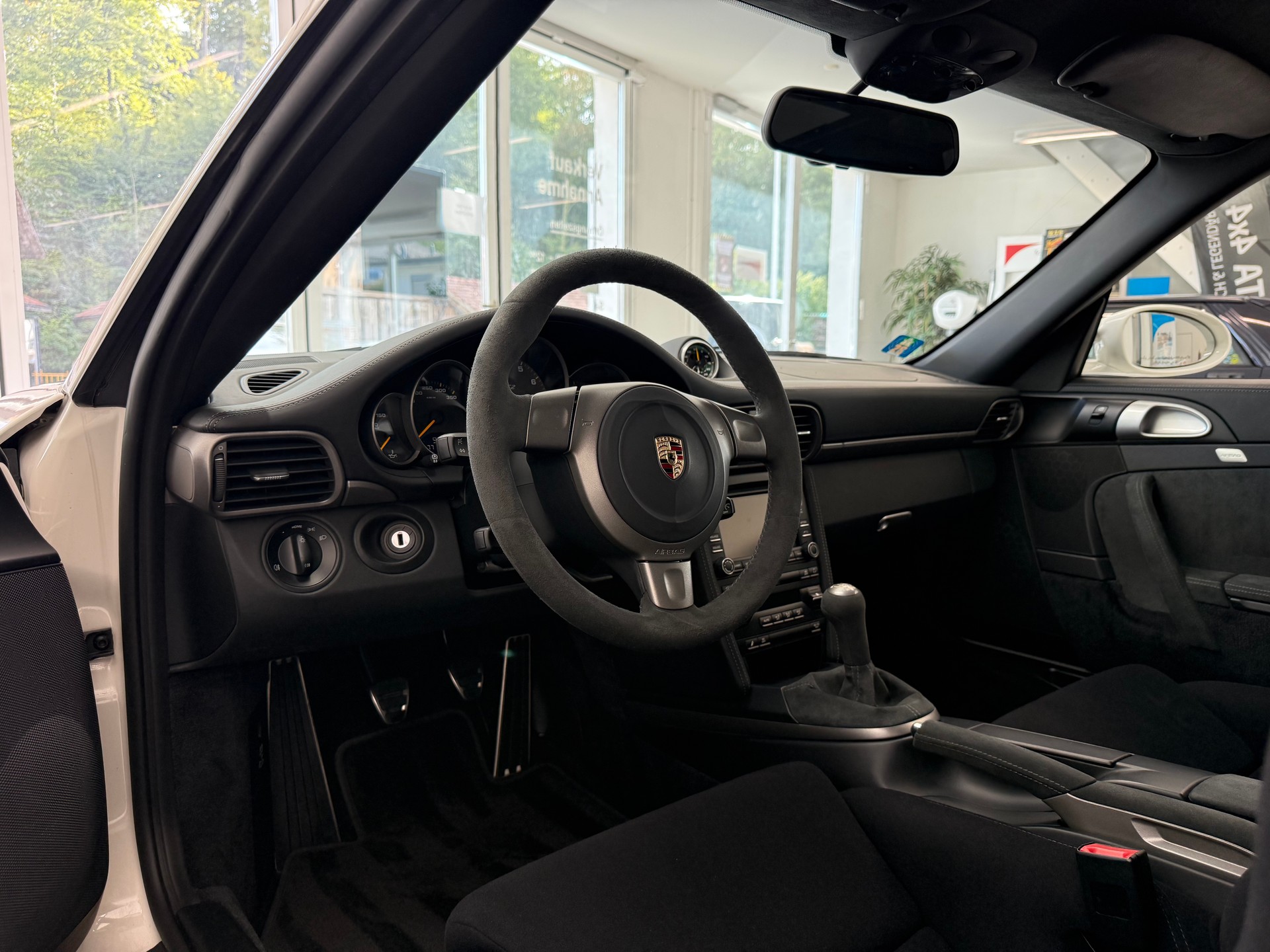 PORSCHE 911 Coupé 3.6 GT2-image-8