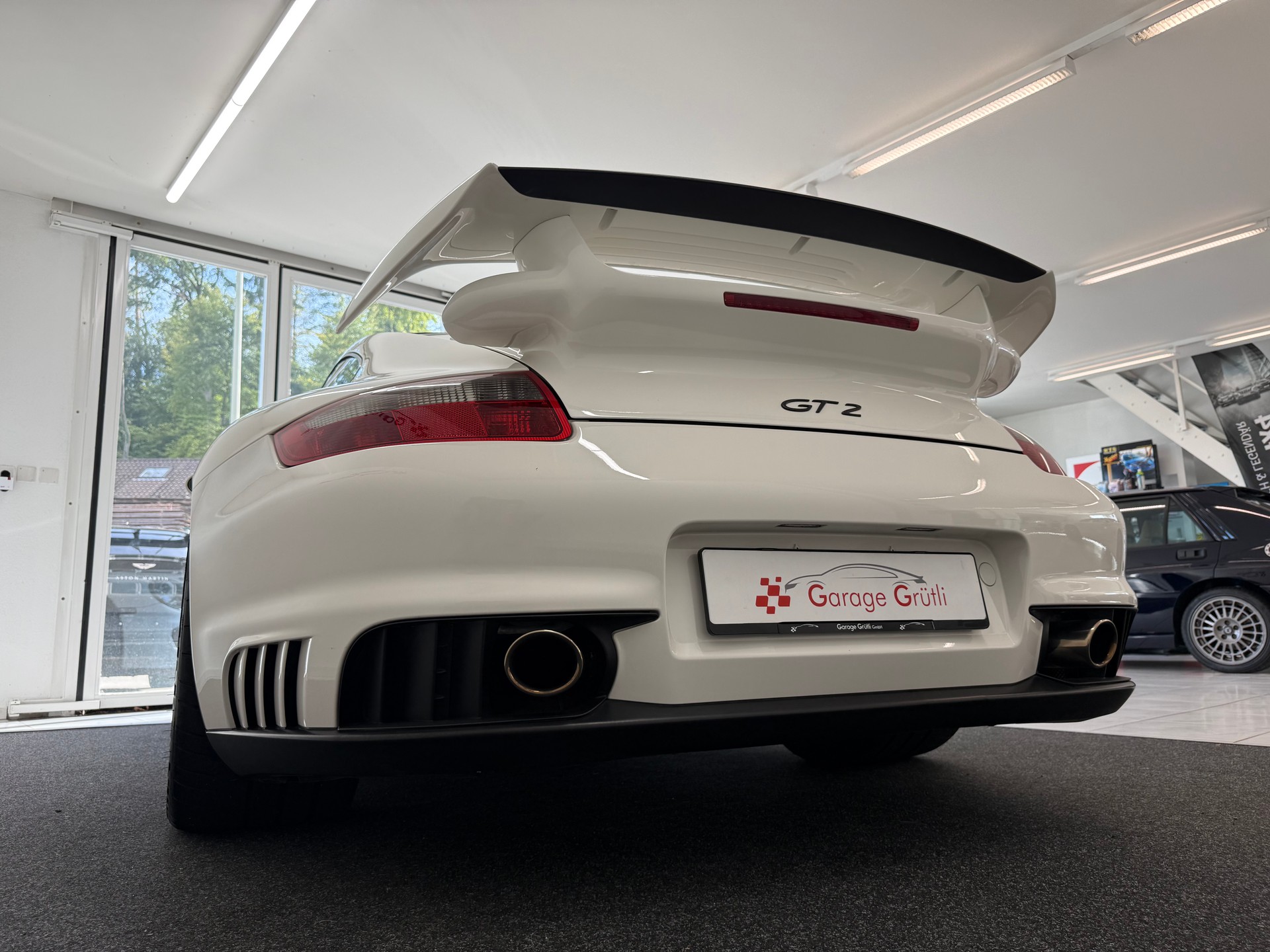 PORSCHE 911 Coupé 3.6 GT2-image-16