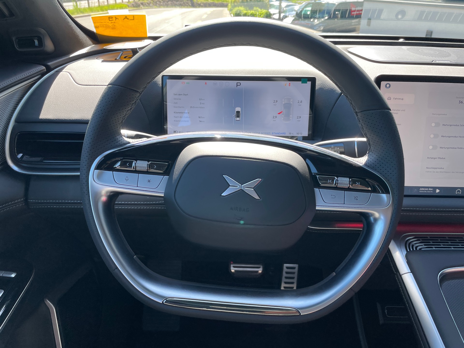 XPENG G9 93kWh Performance AWD mit AHK und Premium Paket-image-16