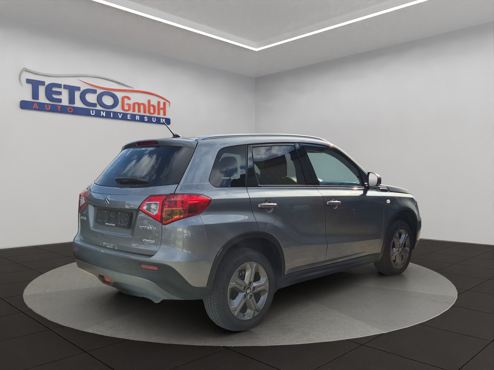 SUZUKI Vitara 1.6 Compact Top Automatic-image-2