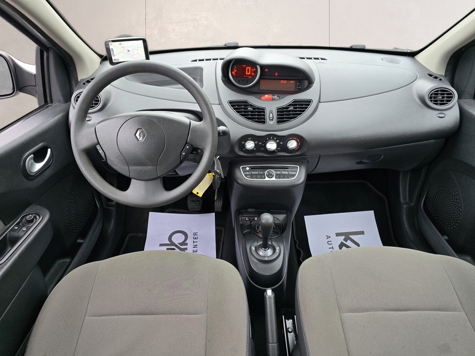 RENAULT Twingo 1.2 16V Expression Quickshift-image-8
