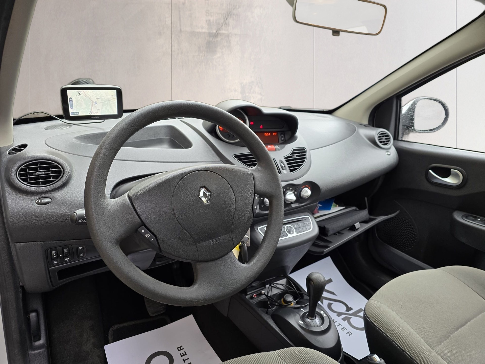 RENAULT Twingo 1.2 16V Expression Quickshift-image-12